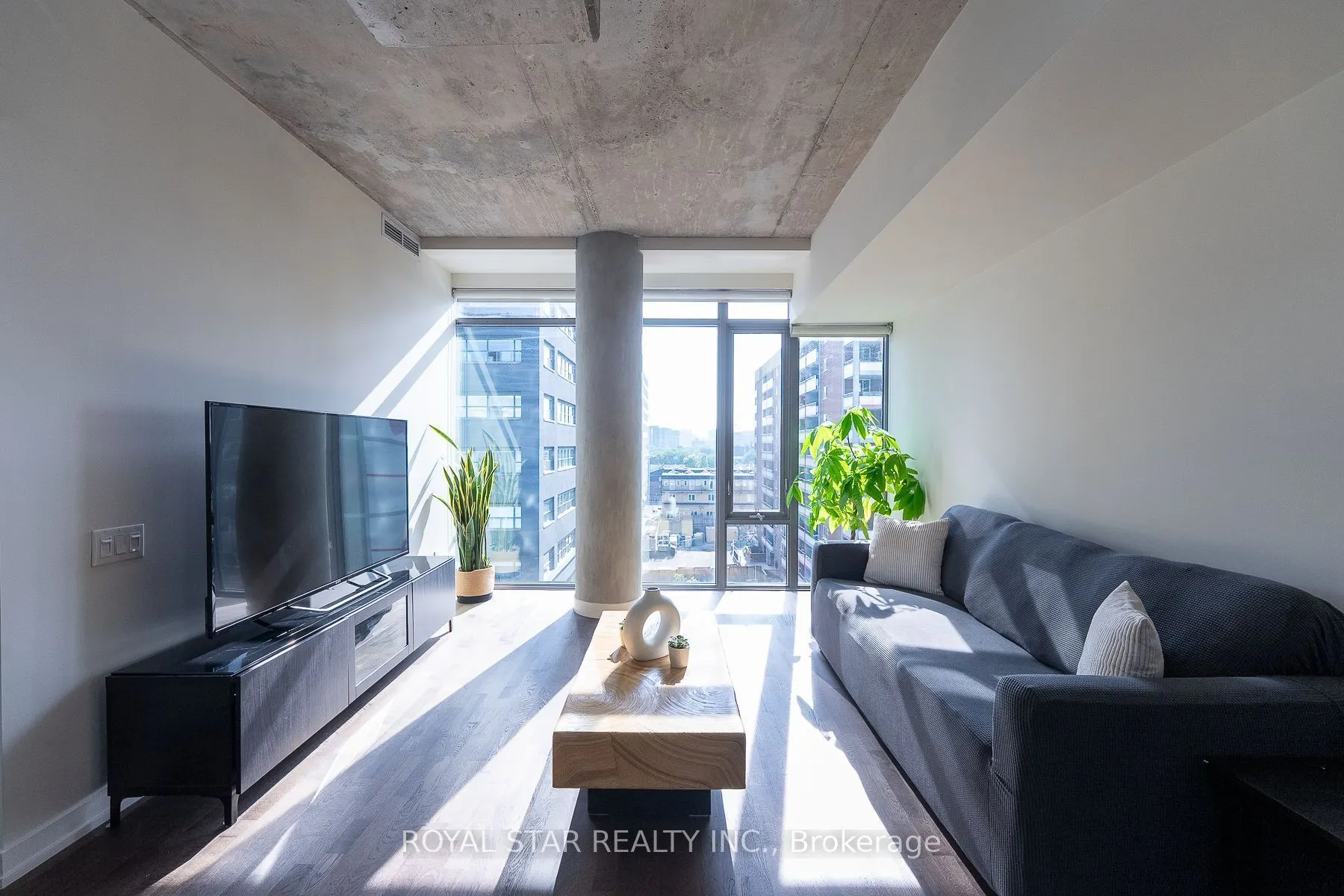 95 Bathurst Street #623