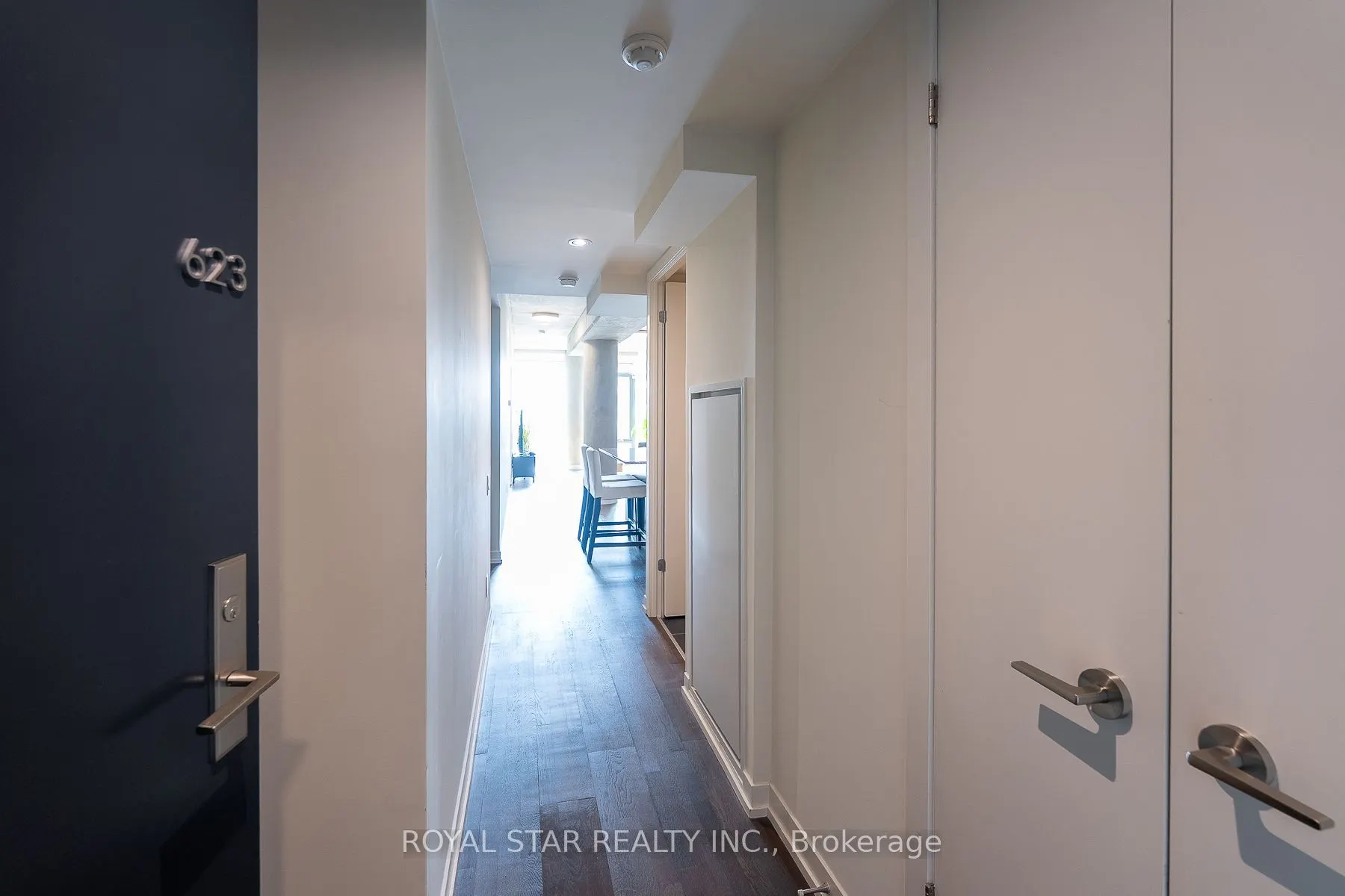 95 Bathurst Street #623