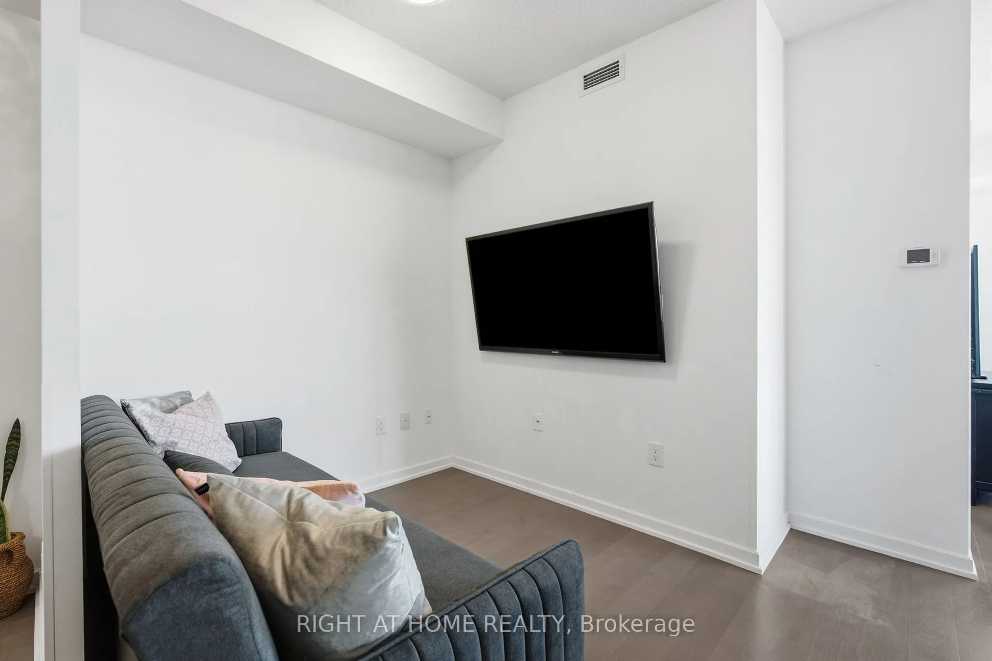 70 Forest Manor Road #1012