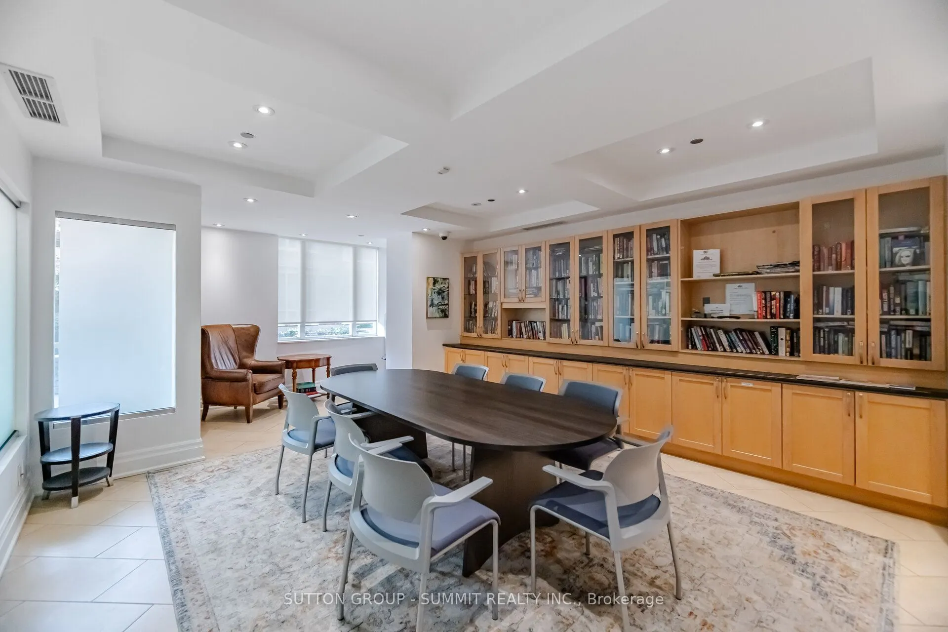 455 Rosewell Avenue #205