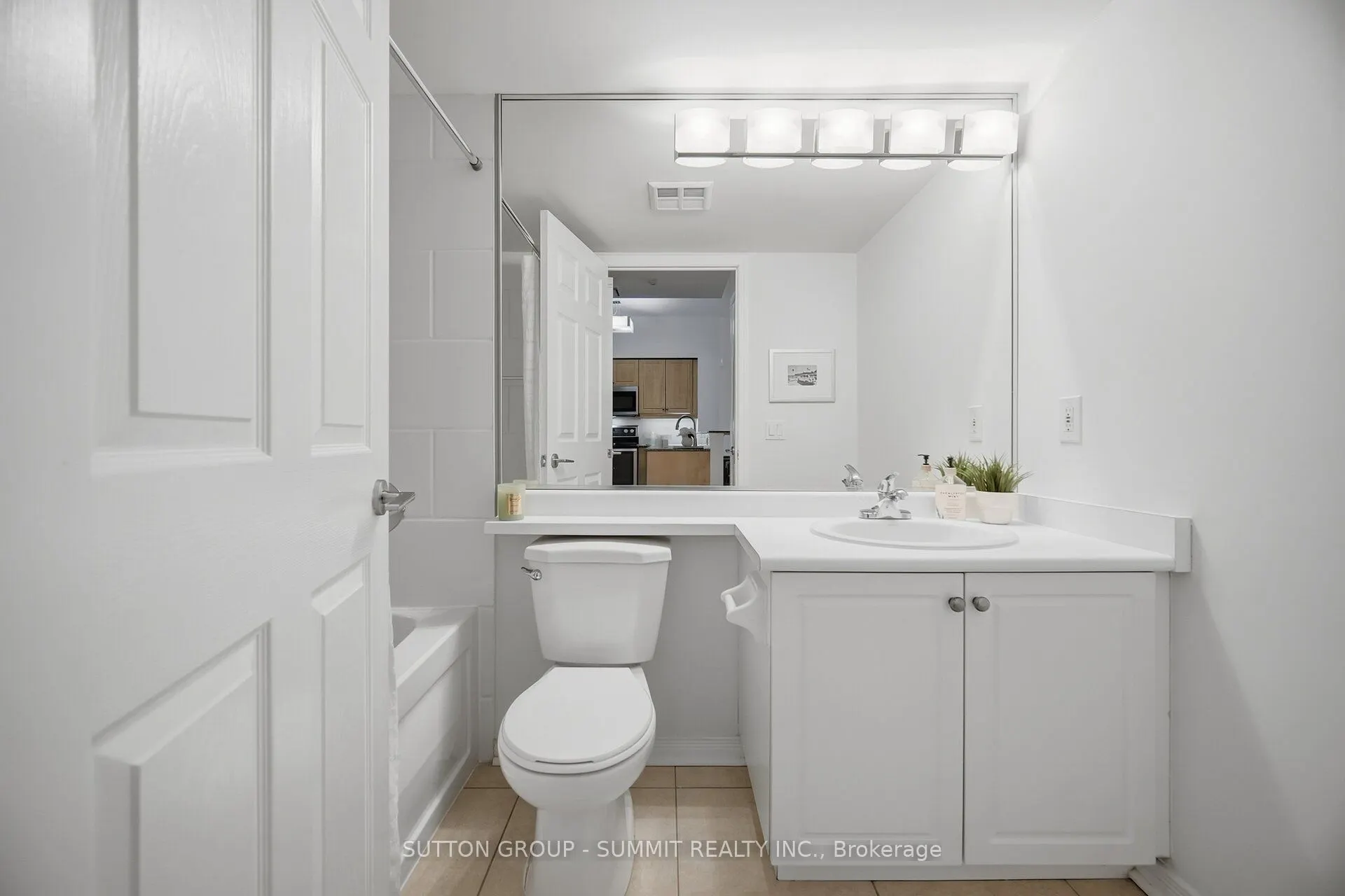455 Rosewell Avenue #205