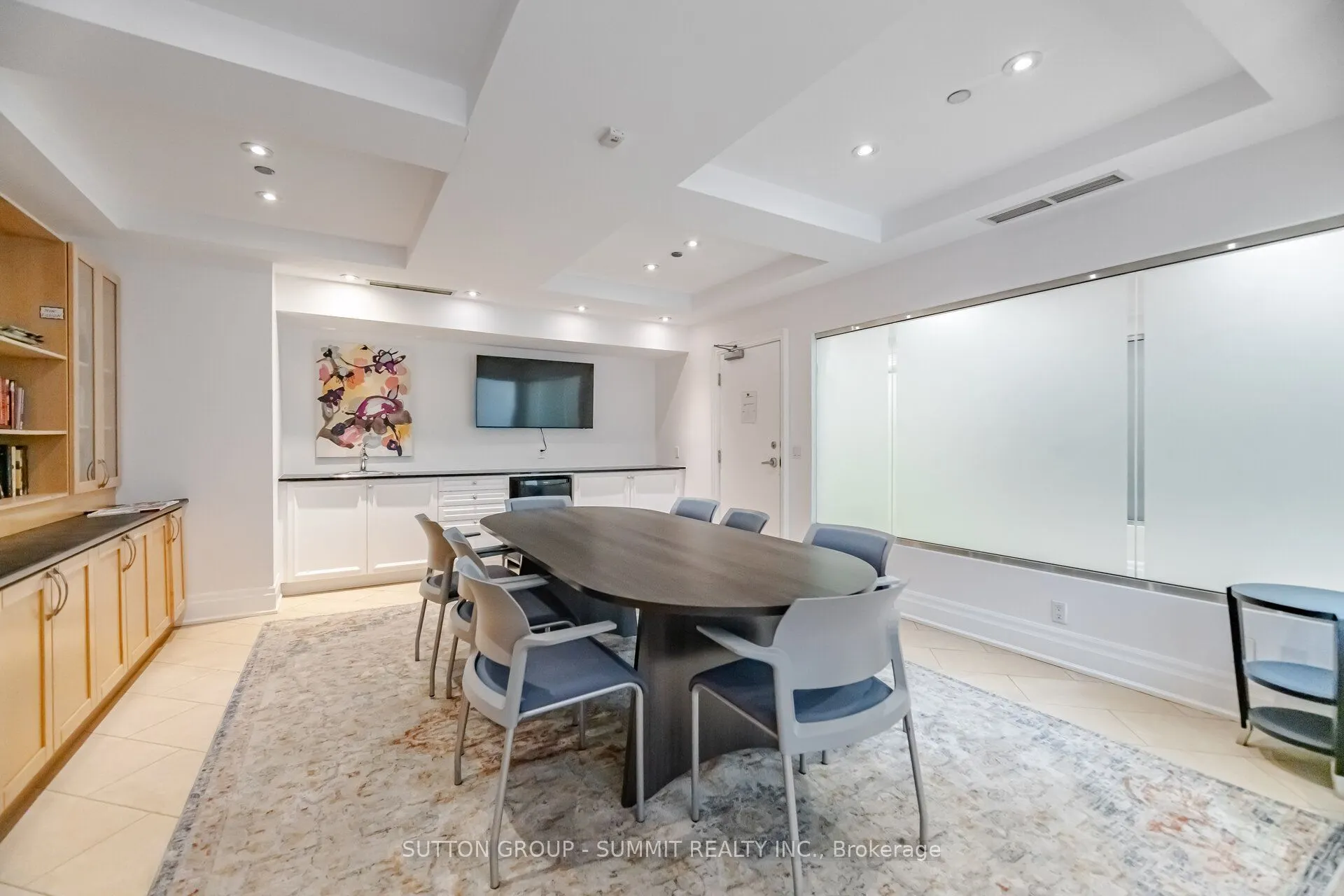 455 Rosewell Avenue #205