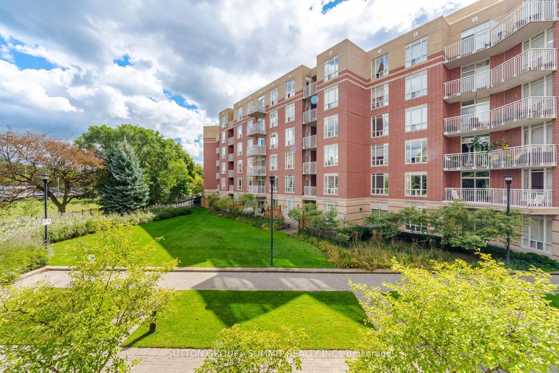 455 Rosewell Avenue #205