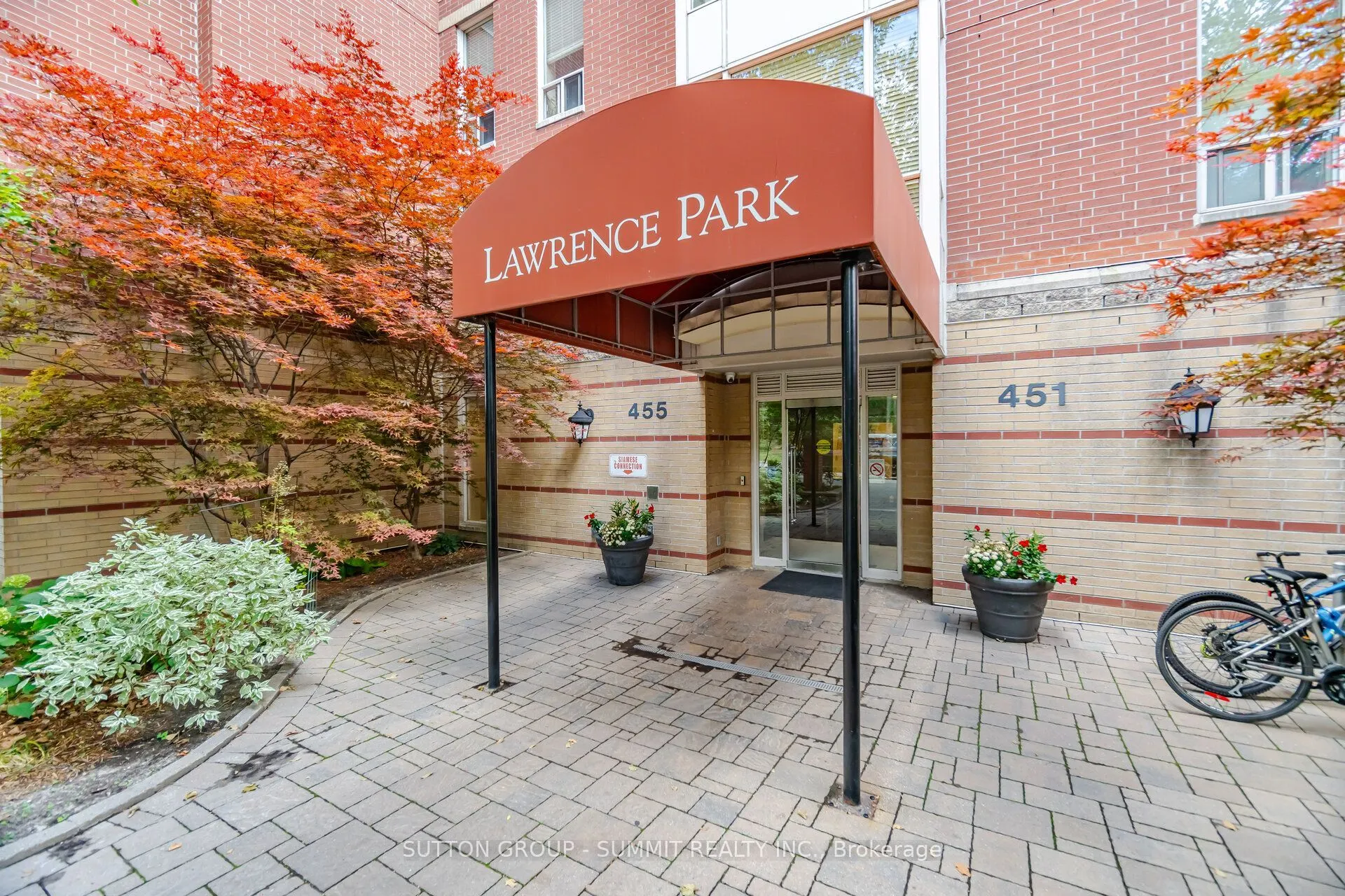 455 Rosewell Avenue #205