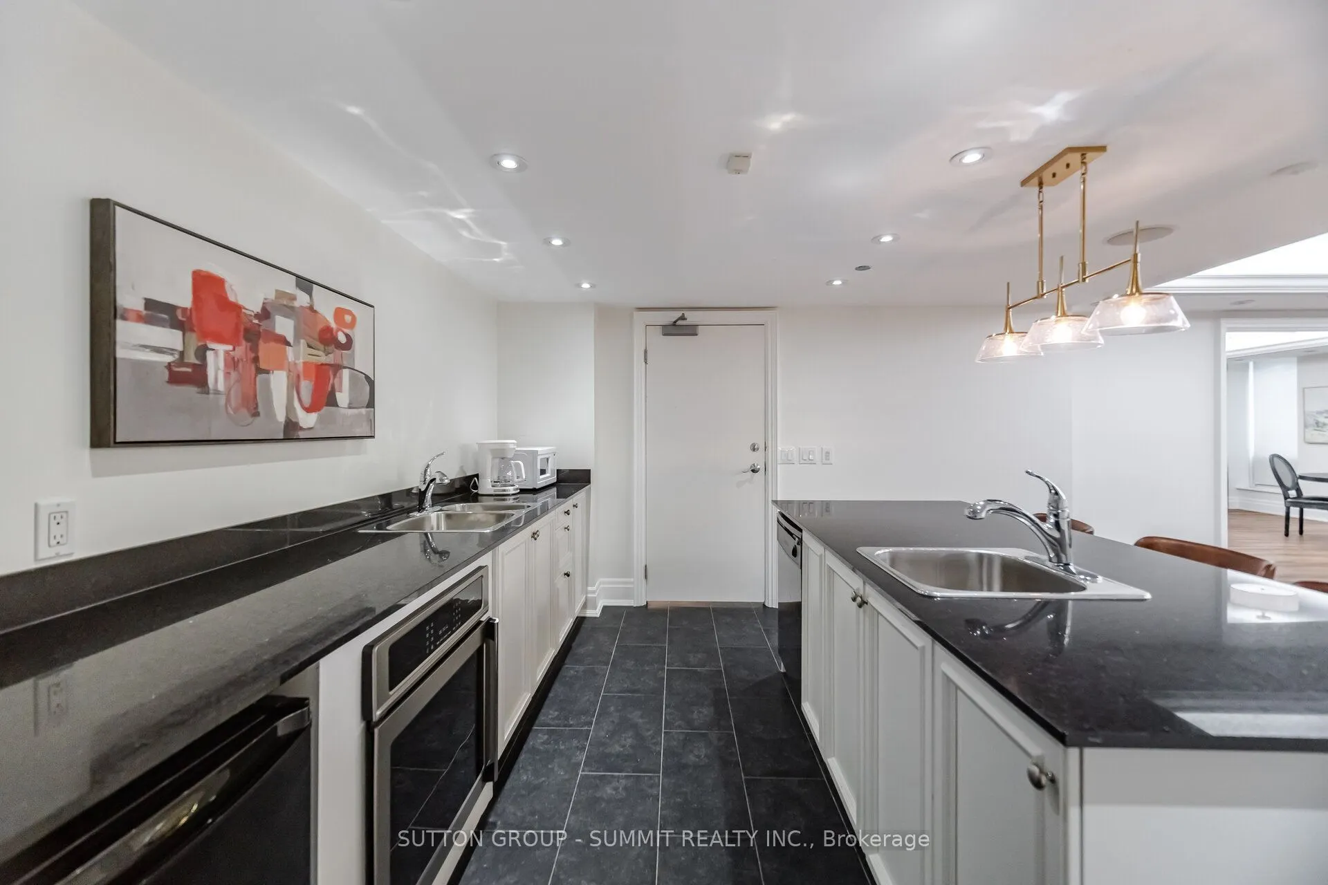 455 Rosewell Avenue #205