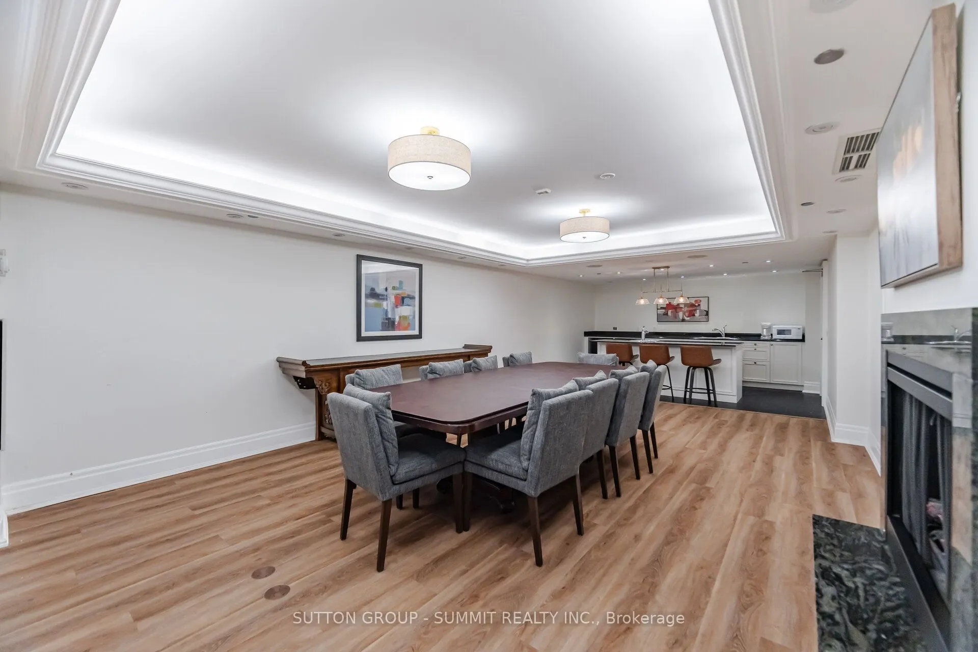 455 Rosewell Avenue #205