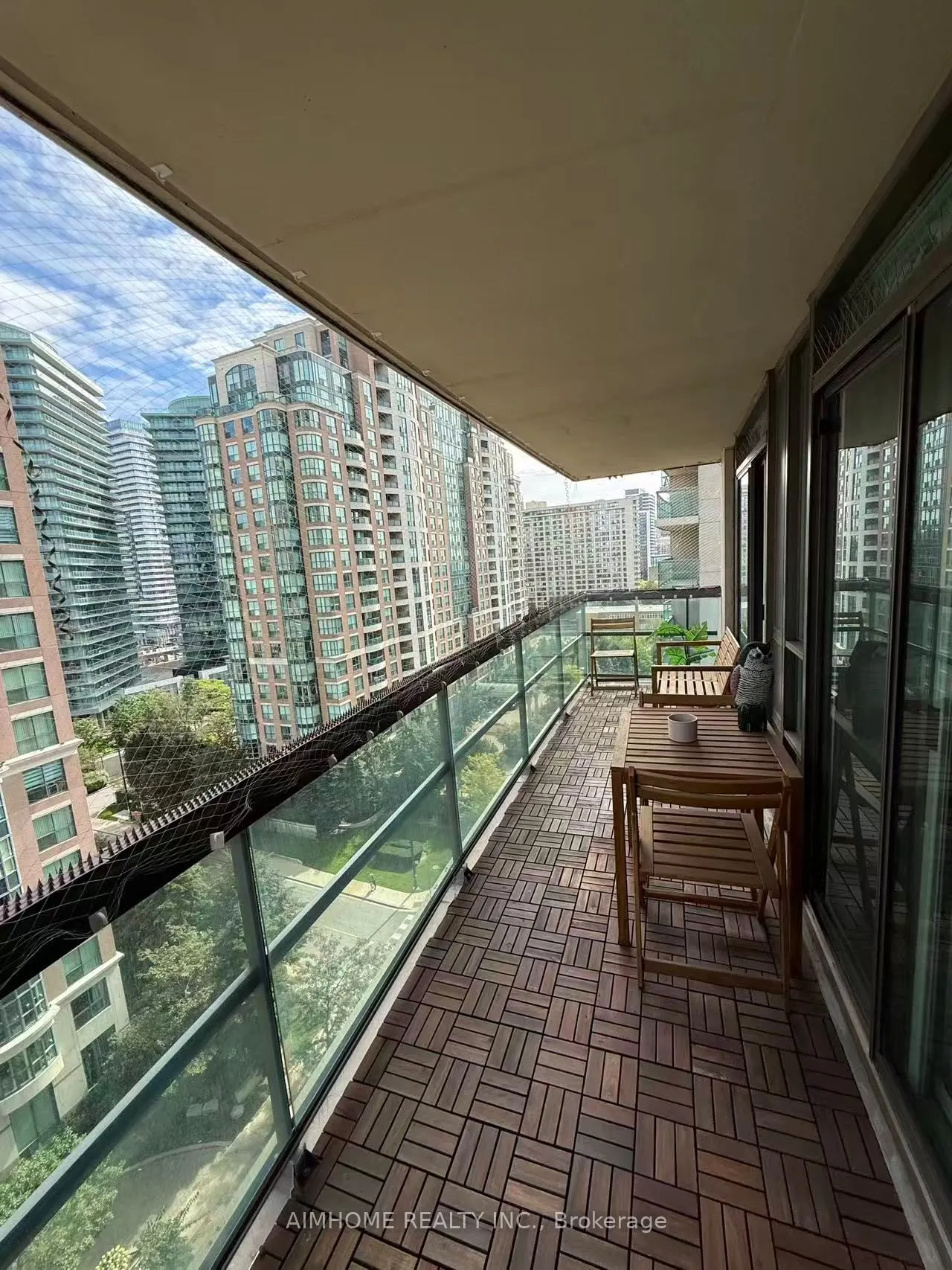 509 Beecroft Road #1202