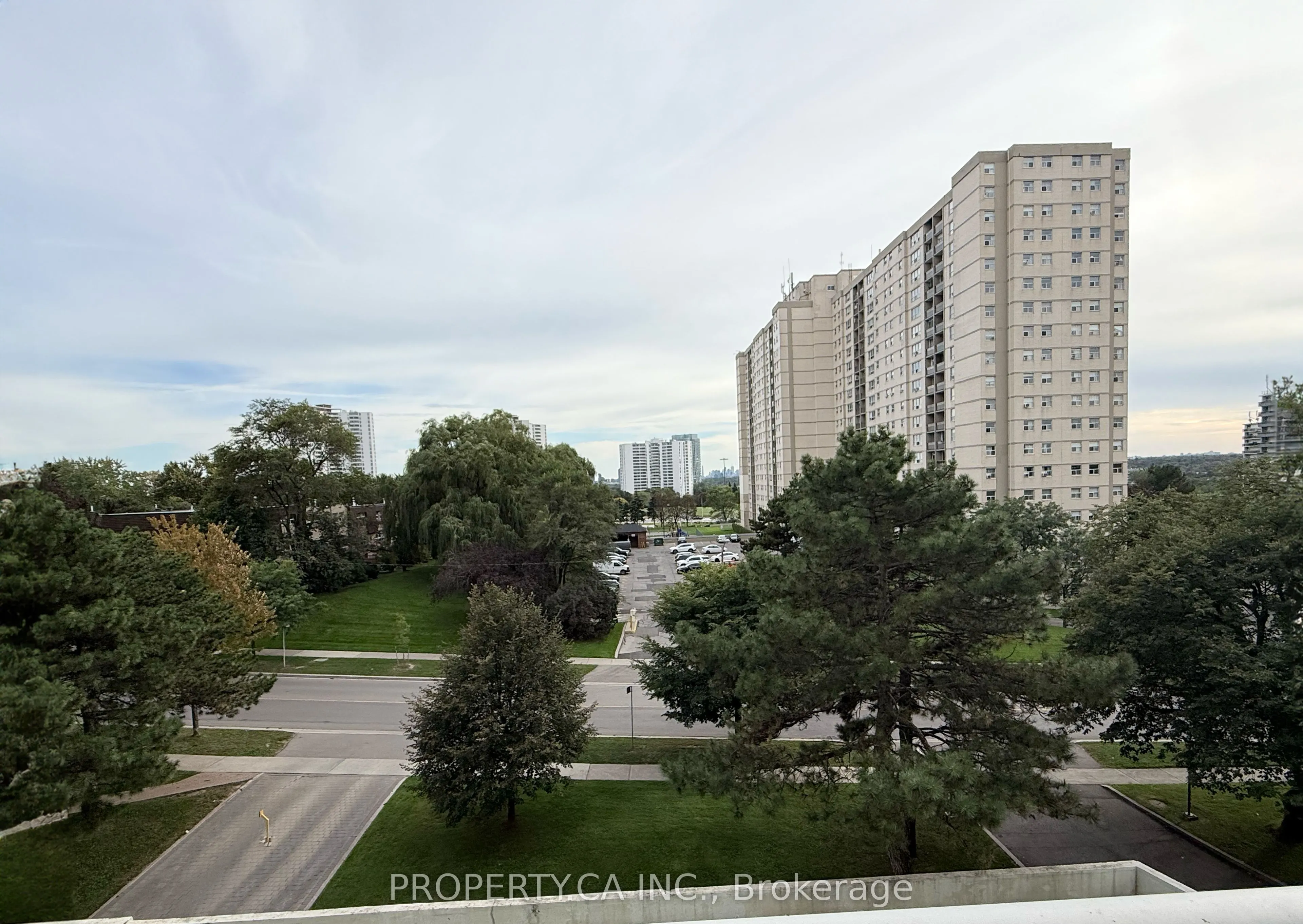 10 Parkway Forest Drive #411