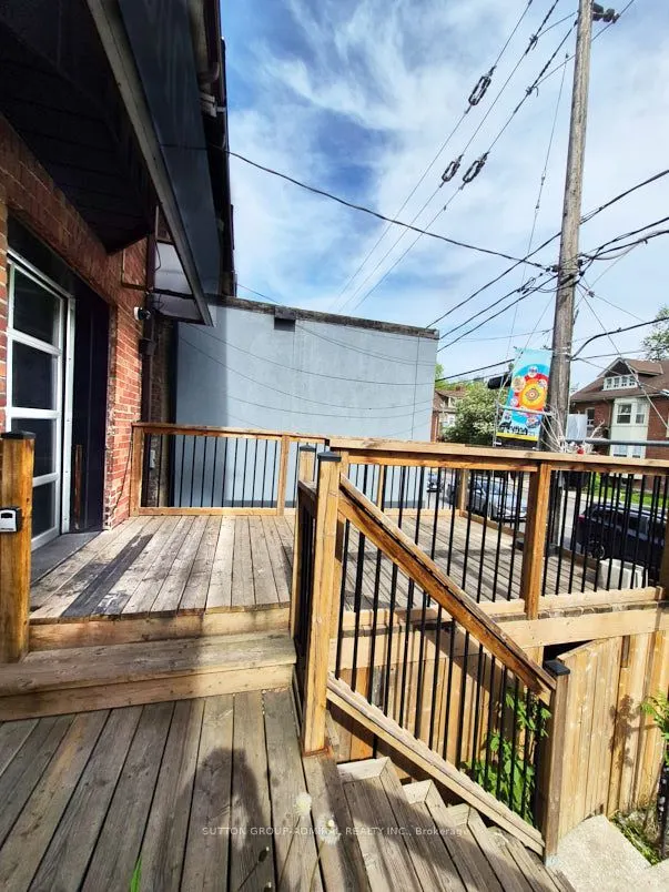 264 Dupont Street