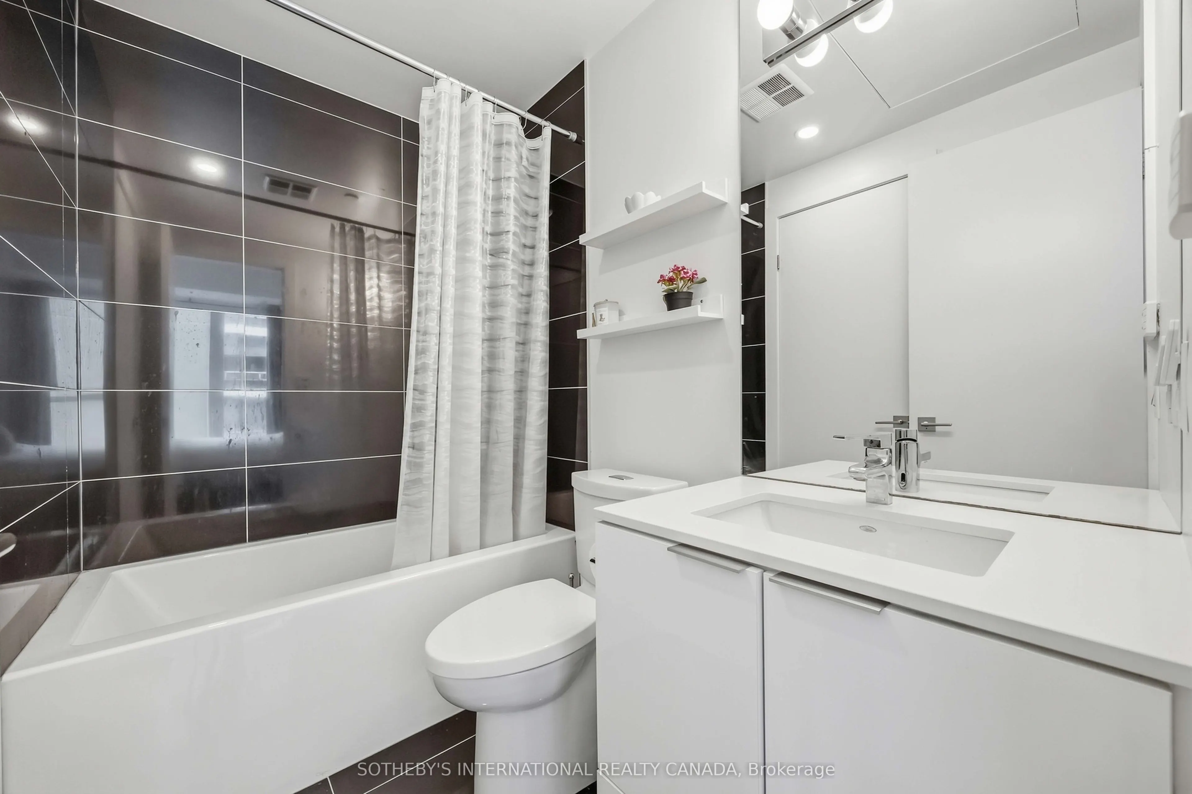 609 Avenue Road #1410