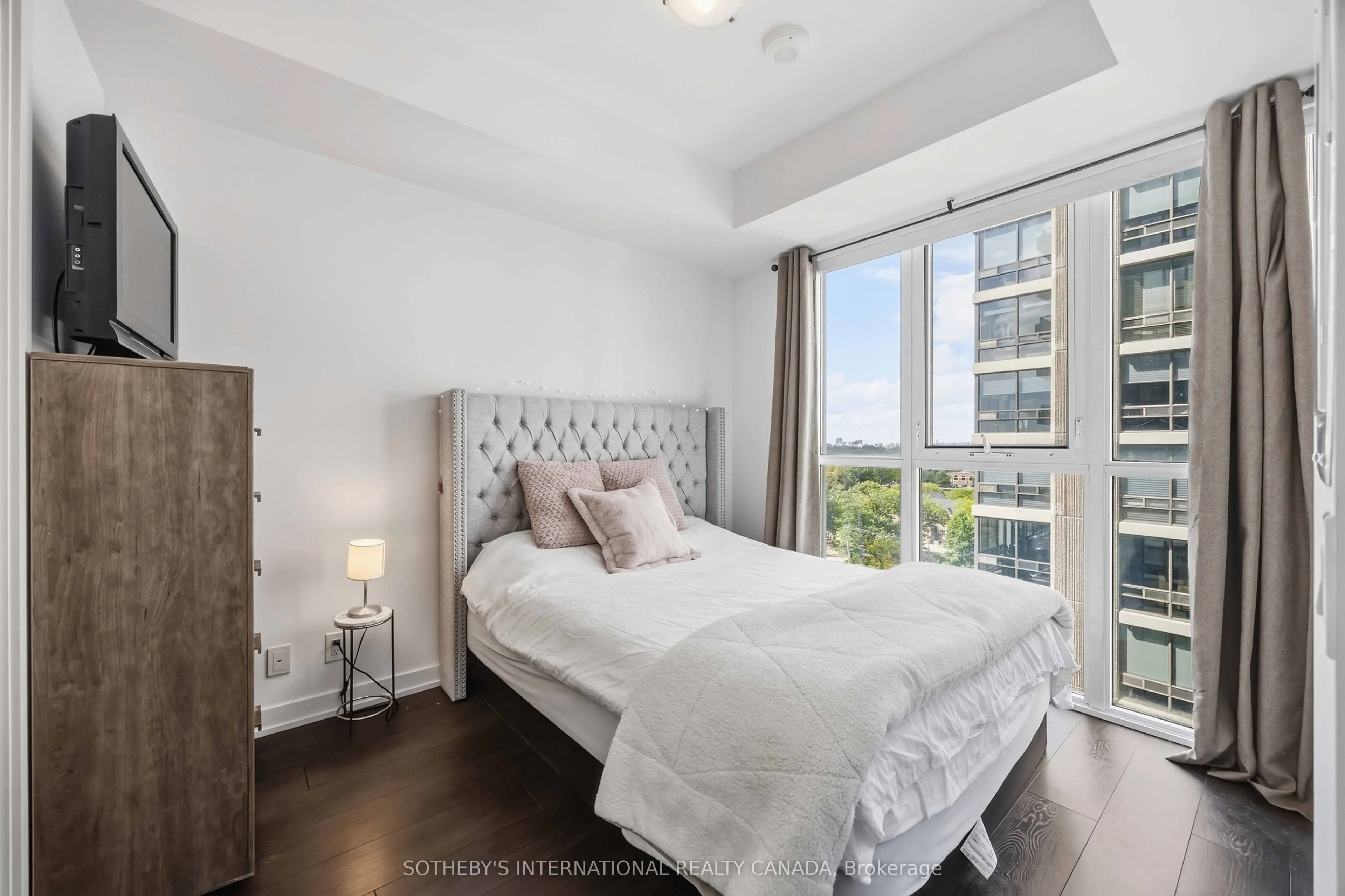 609 Avenue Road #1410