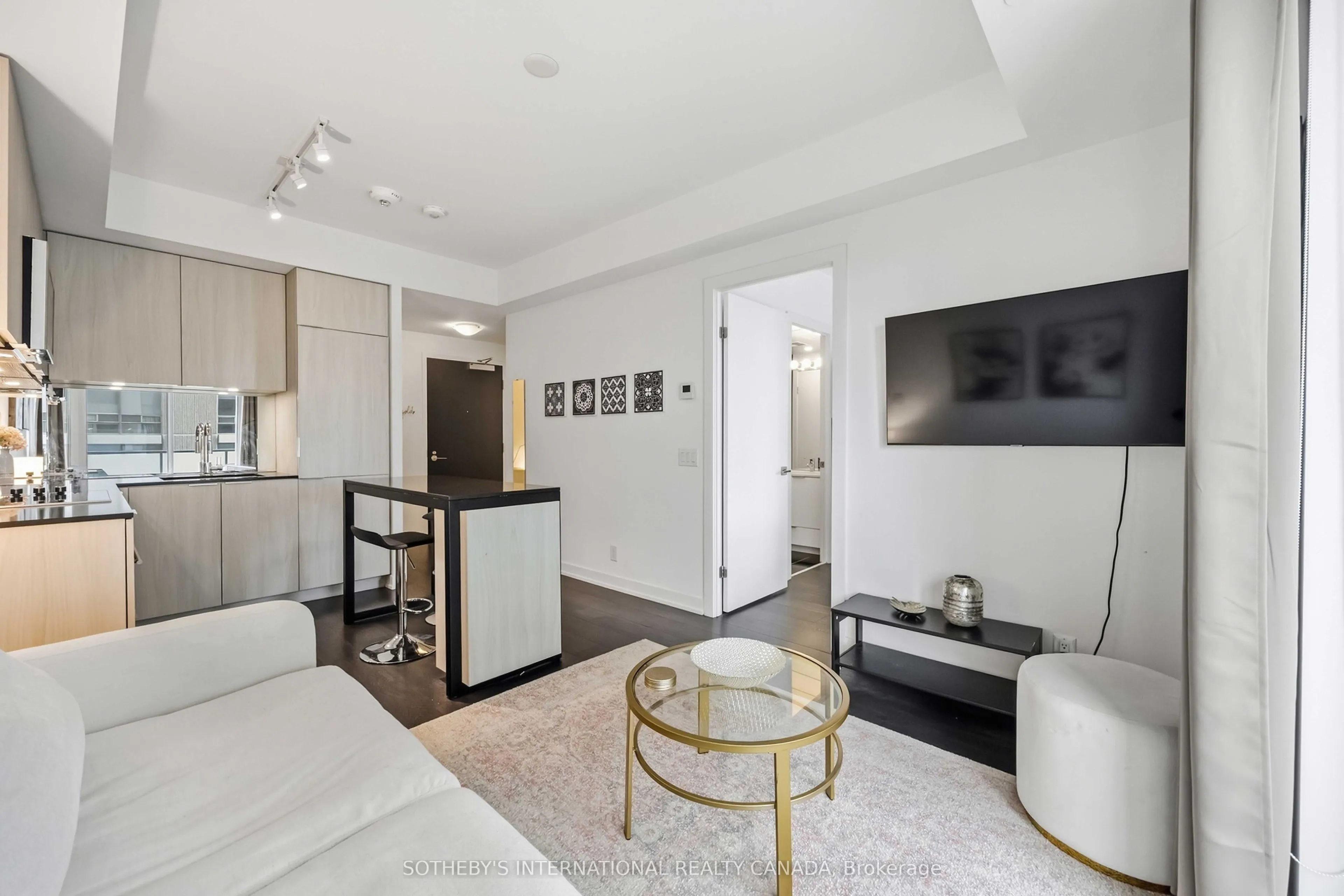 609 Avenue Road #1410