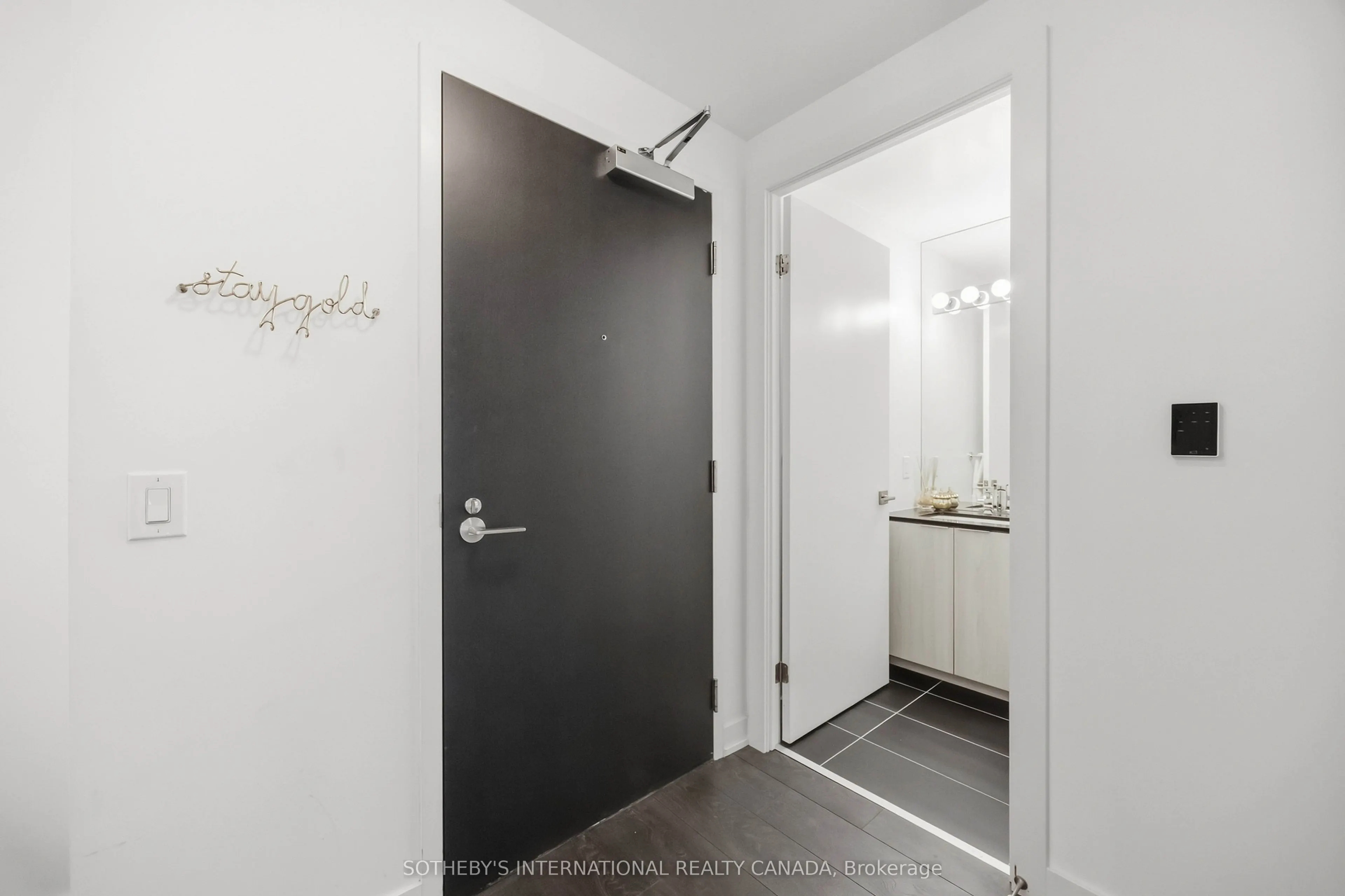 609 Avenue Road #1410