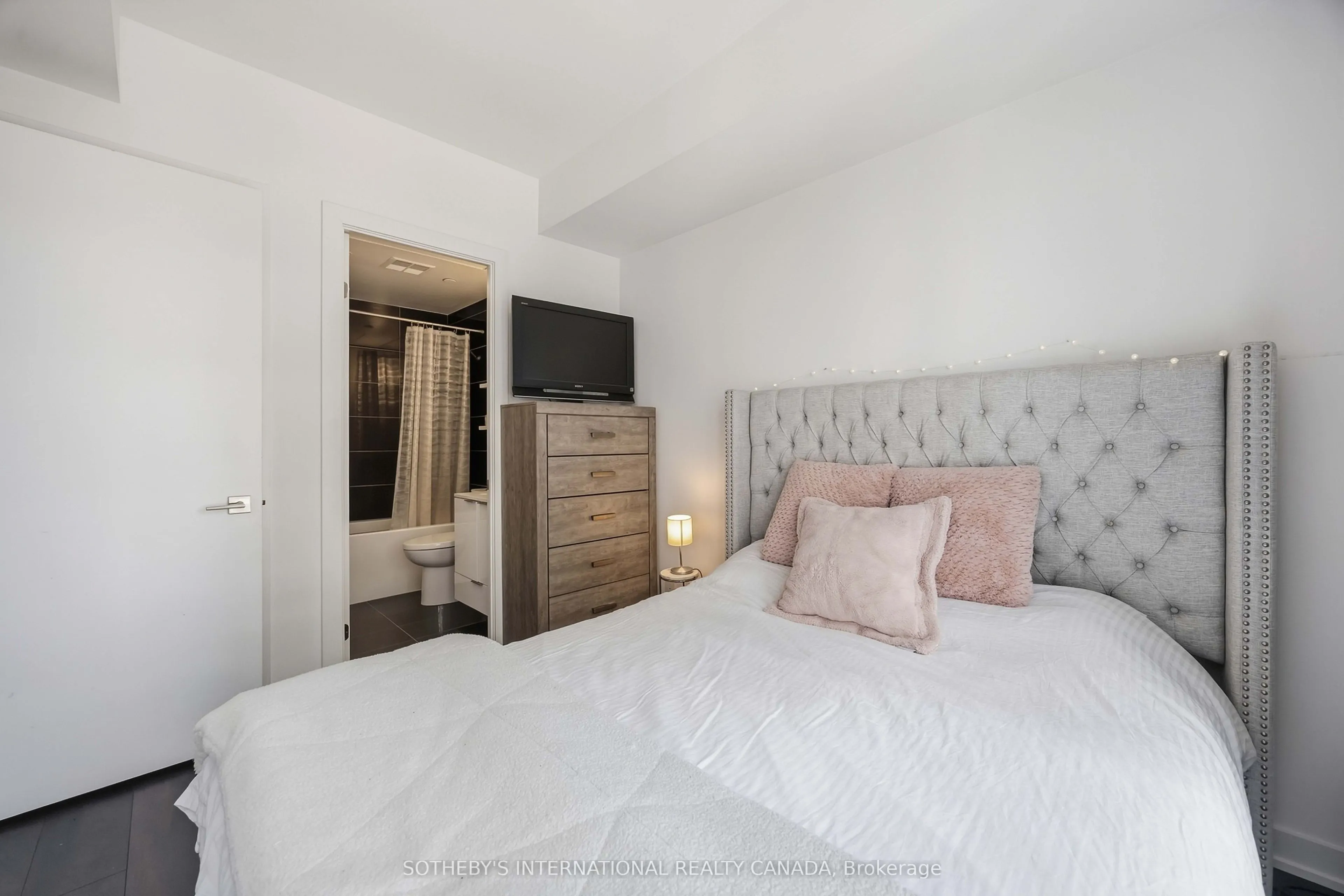 609 Avenue Road #1410