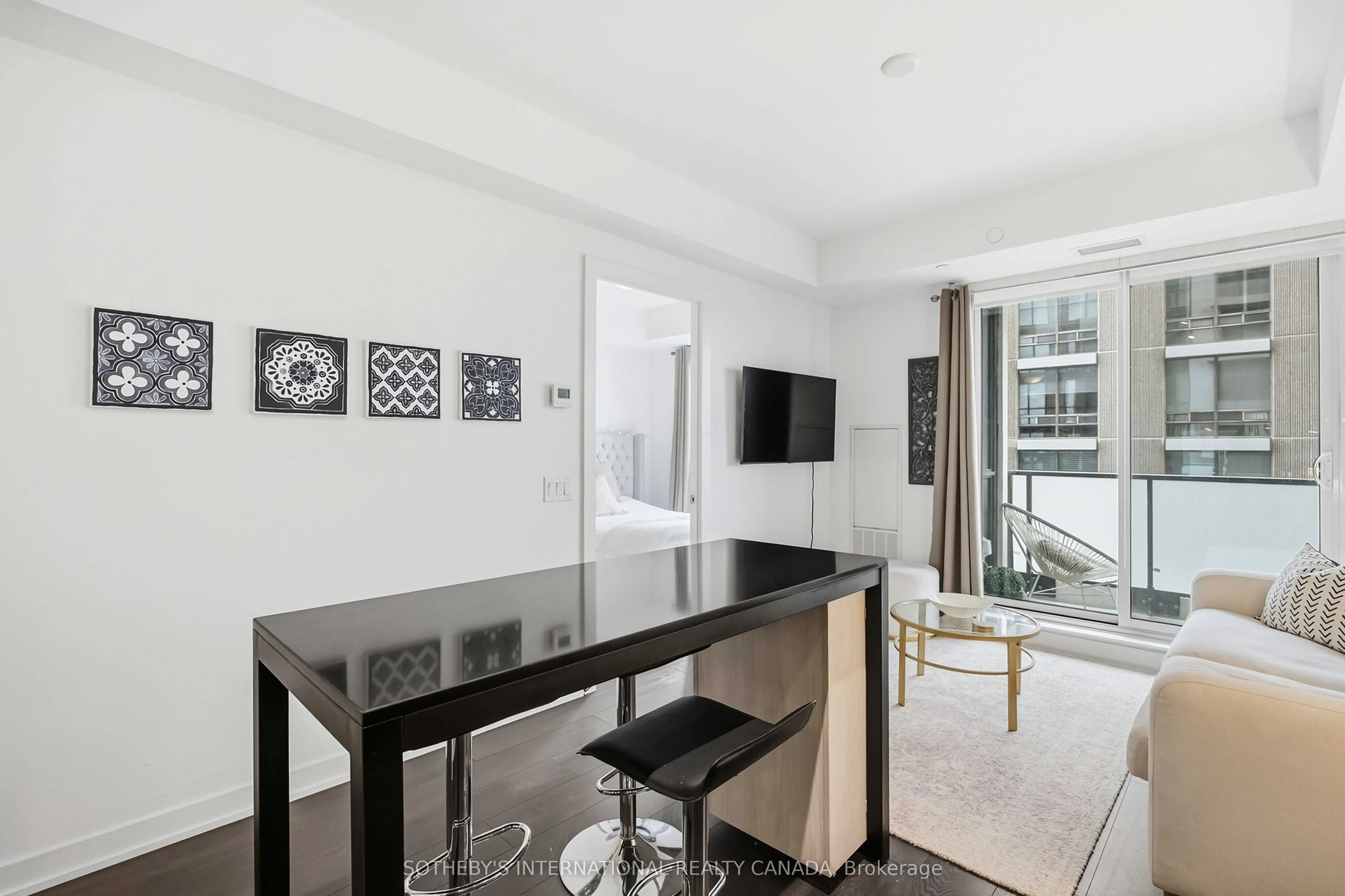609 Avenue Road #1410