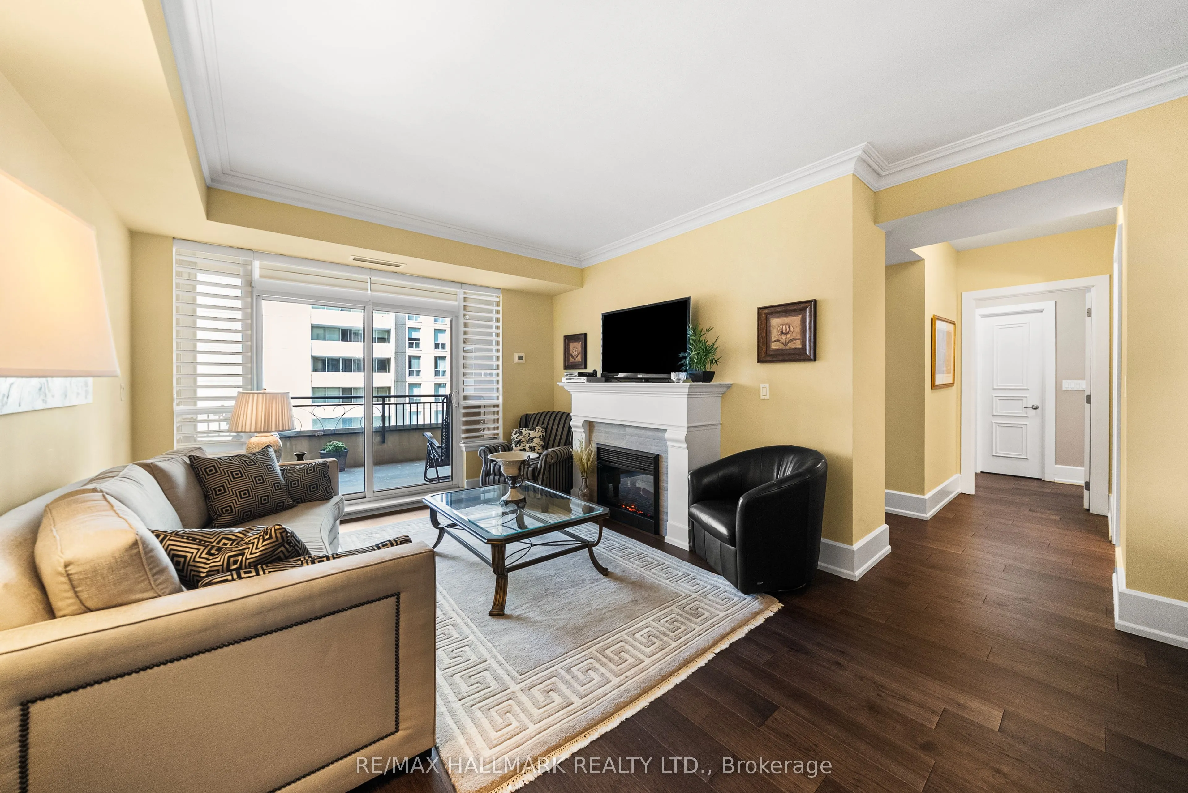 662 Sheppard Avenue E #807C