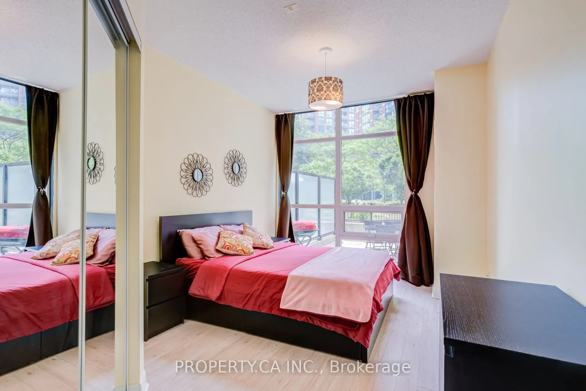 525 Wilson Avenue #118