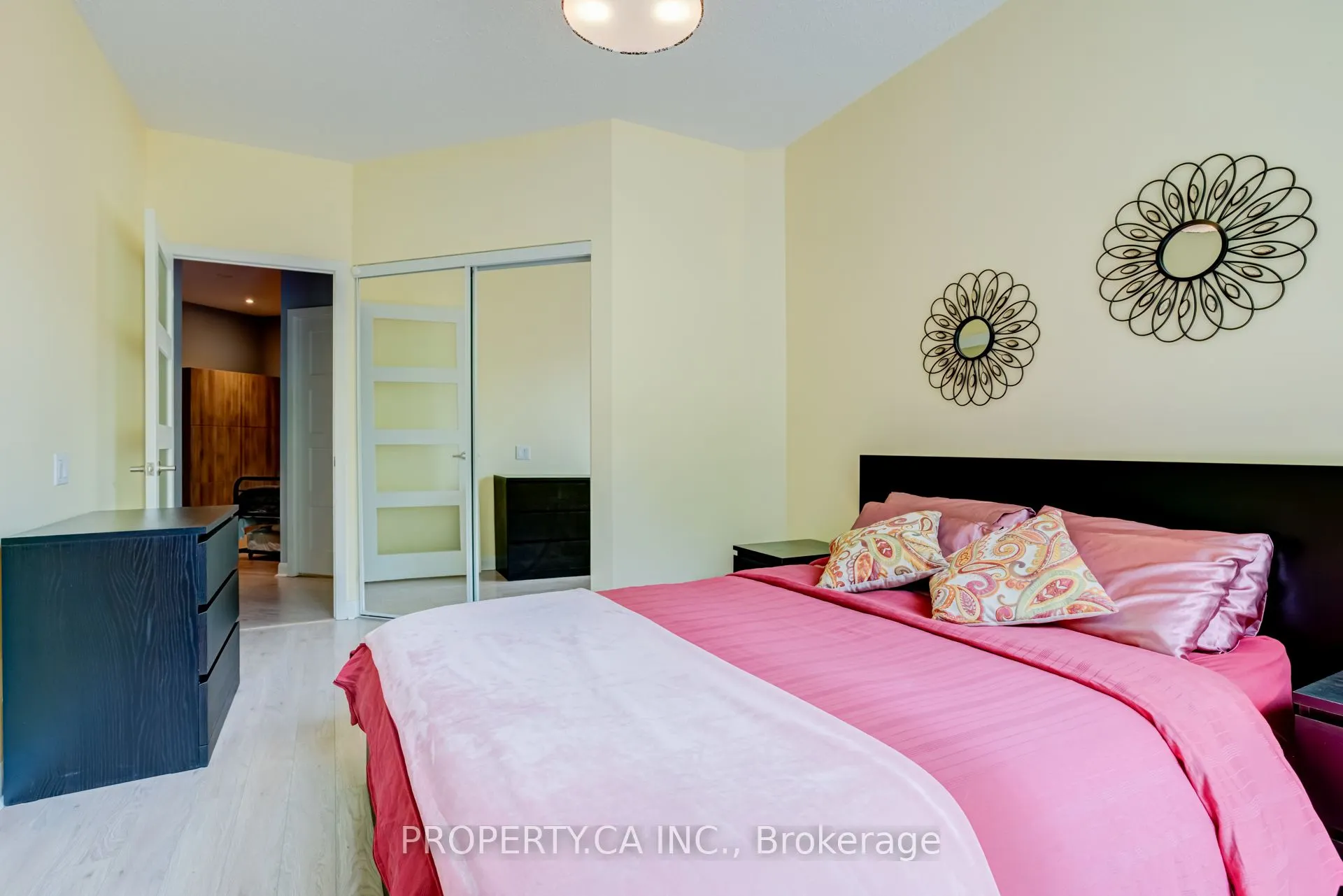 525 Wilson Avenue #118