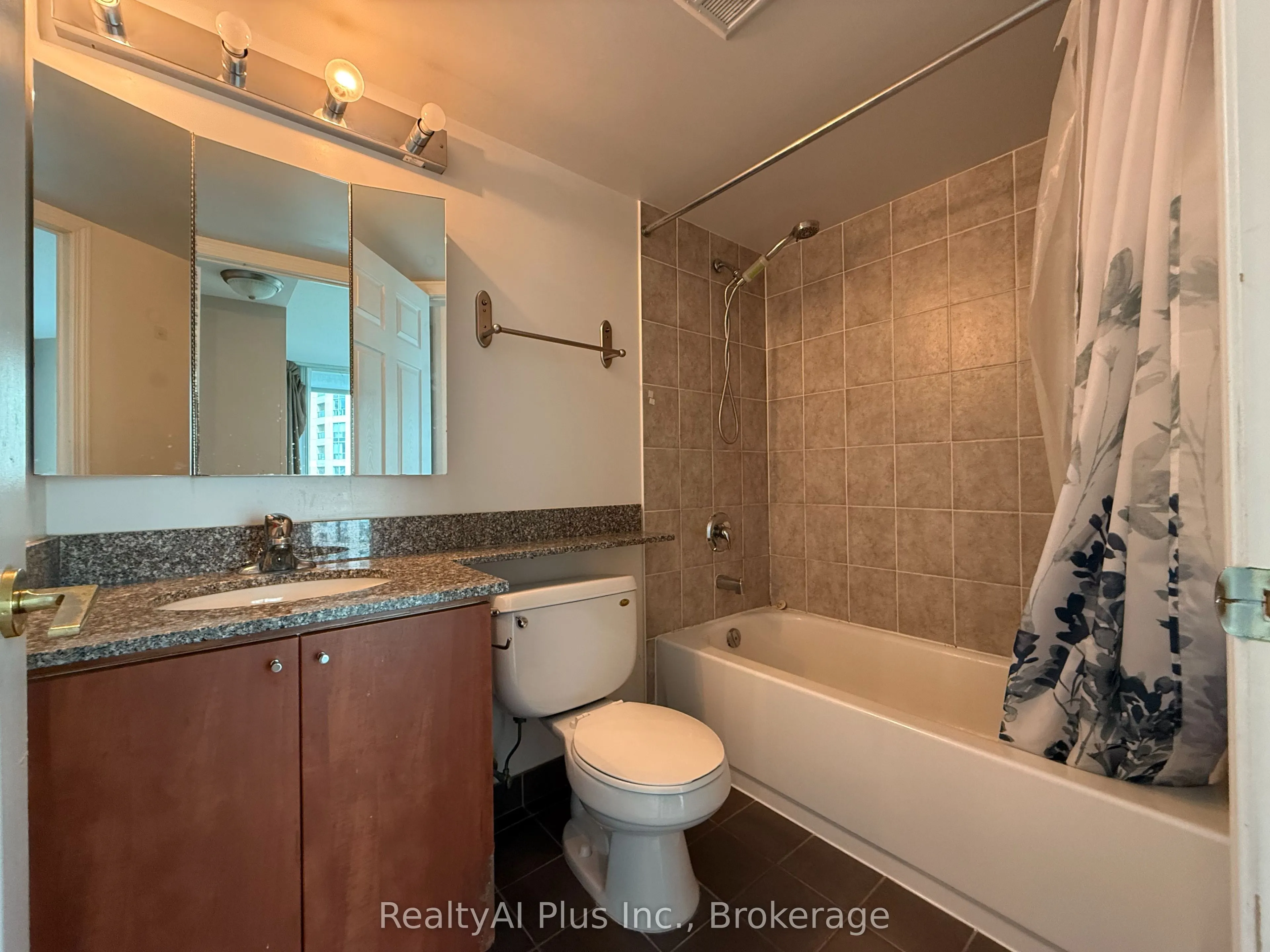 5500 Yonge Street #608
