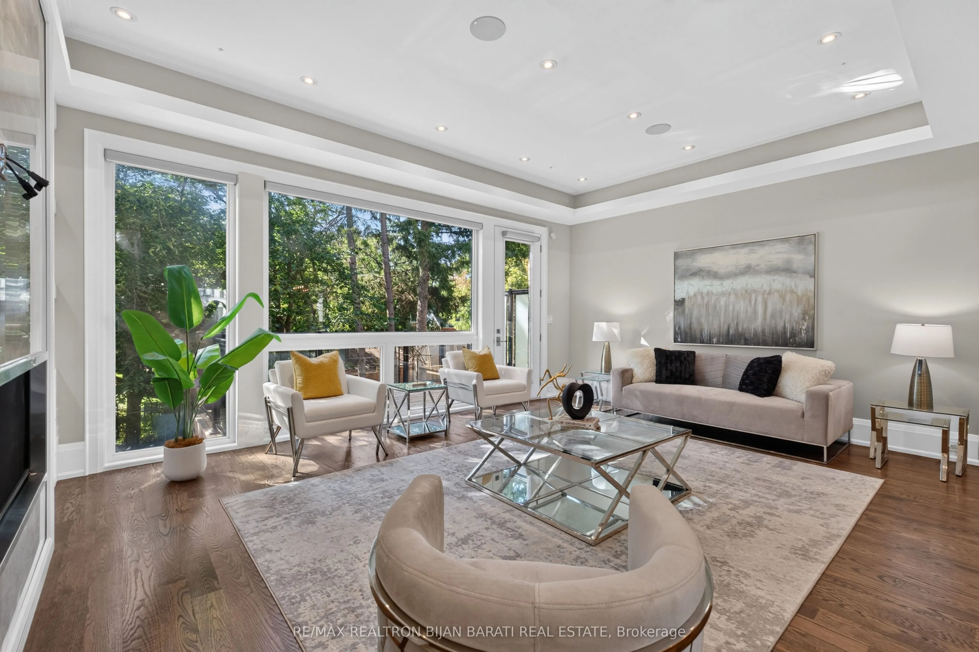 111 Kingsdale Avenue