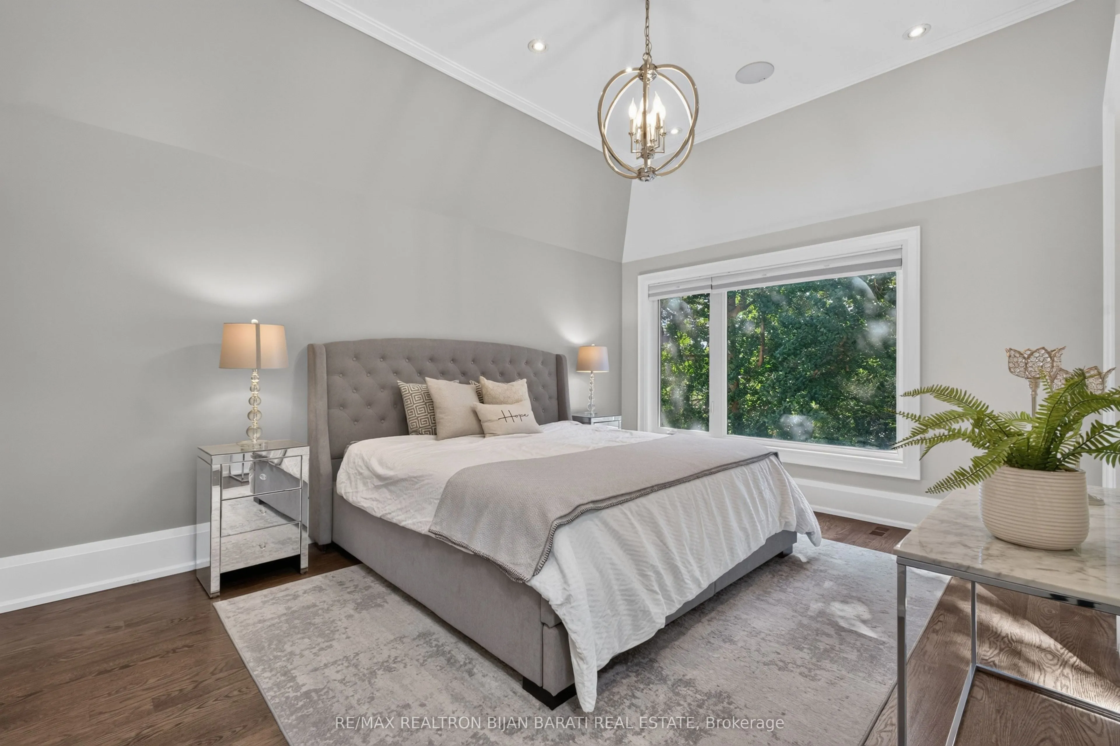 111 Kingsdale Avenue