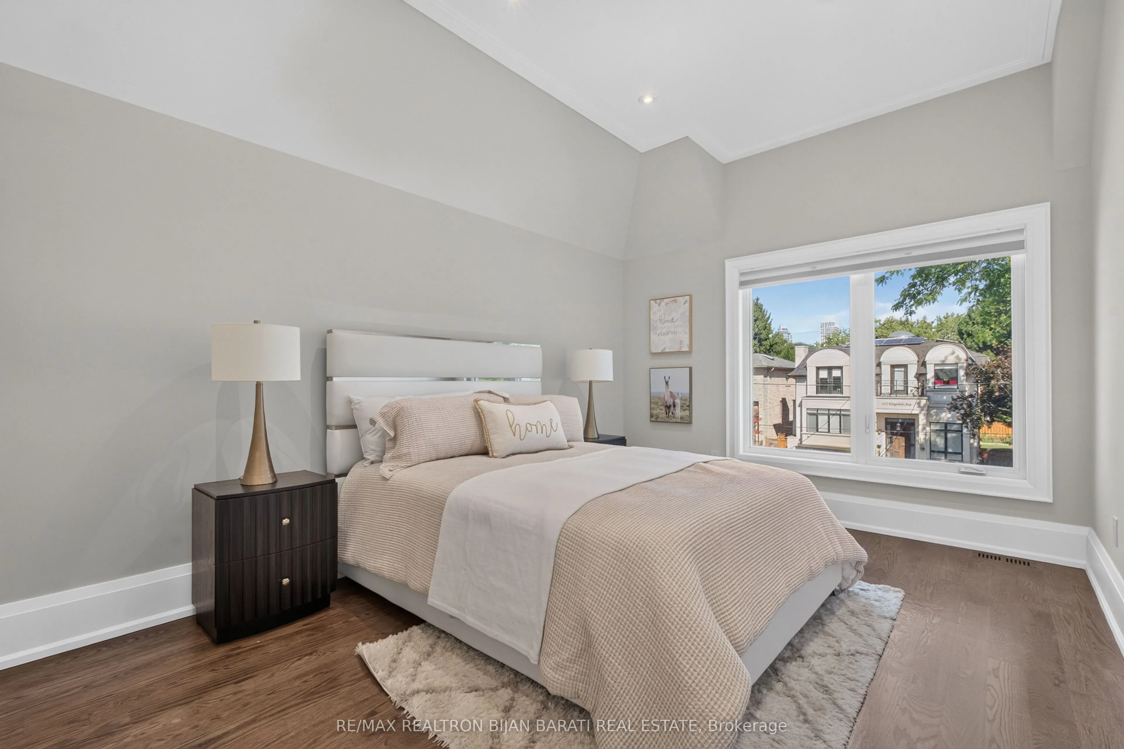 111 Kingsdale Avenue