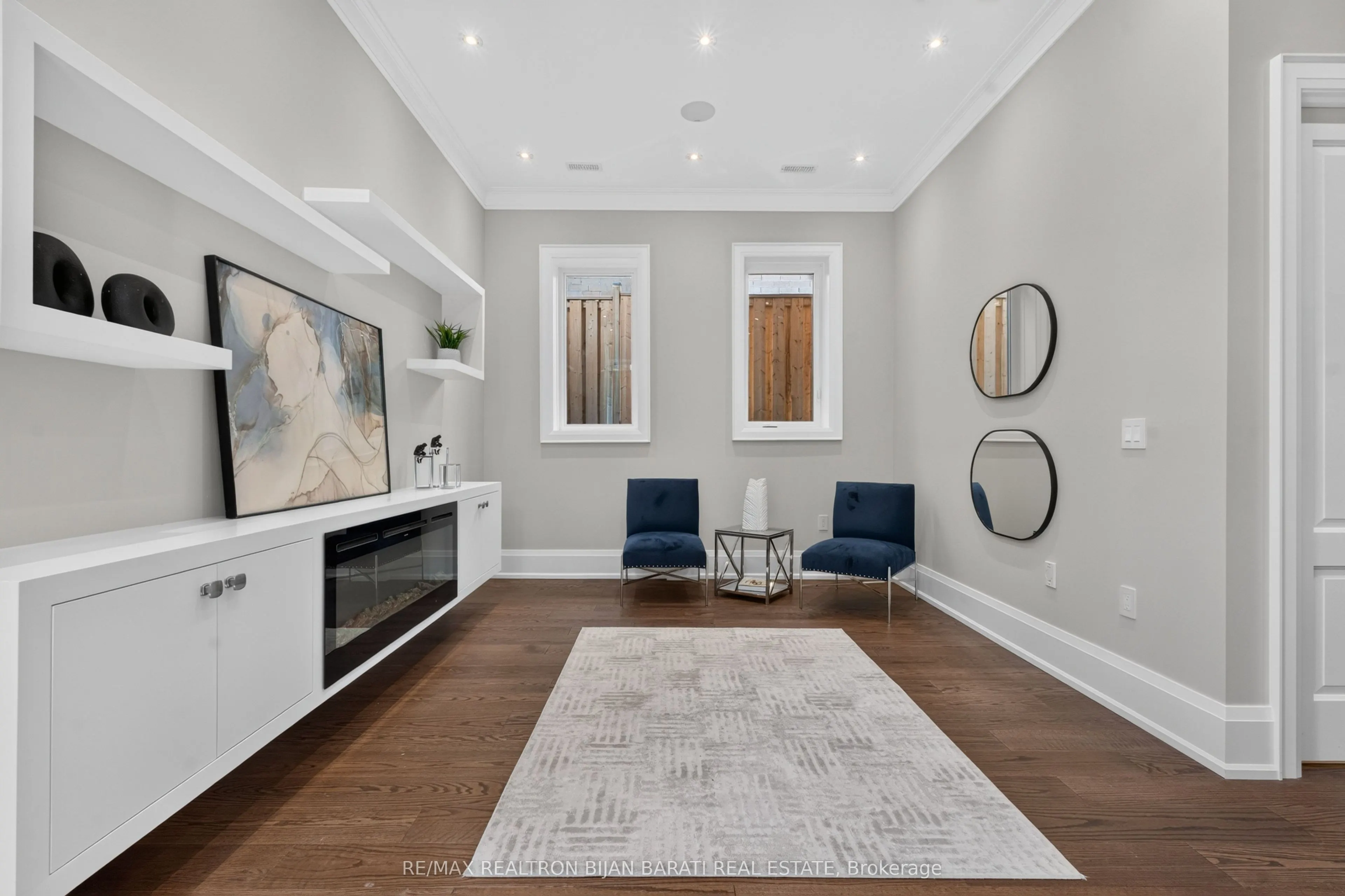111 Kingsdale Avenue