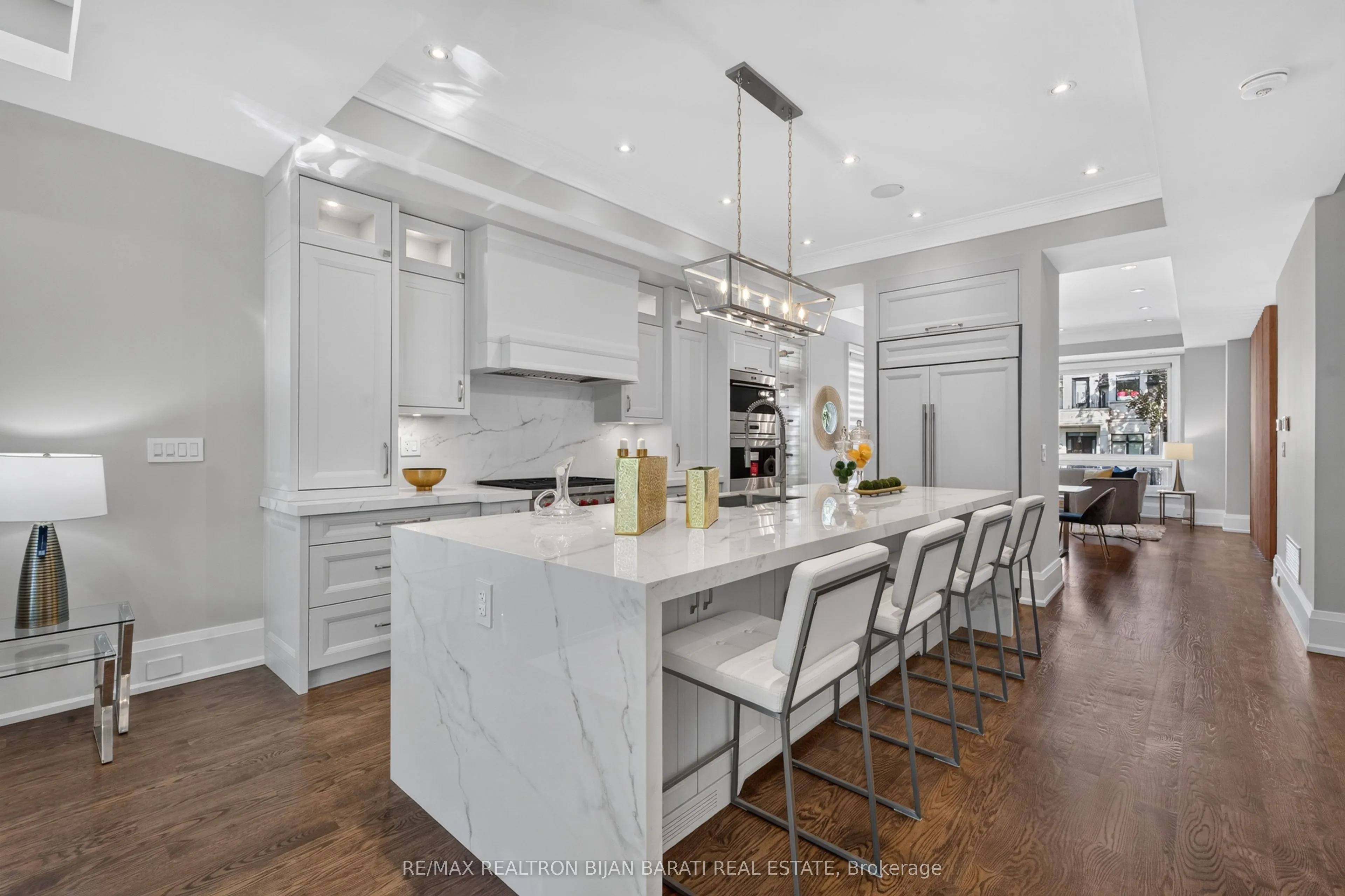 111 Kingsdale Avenue