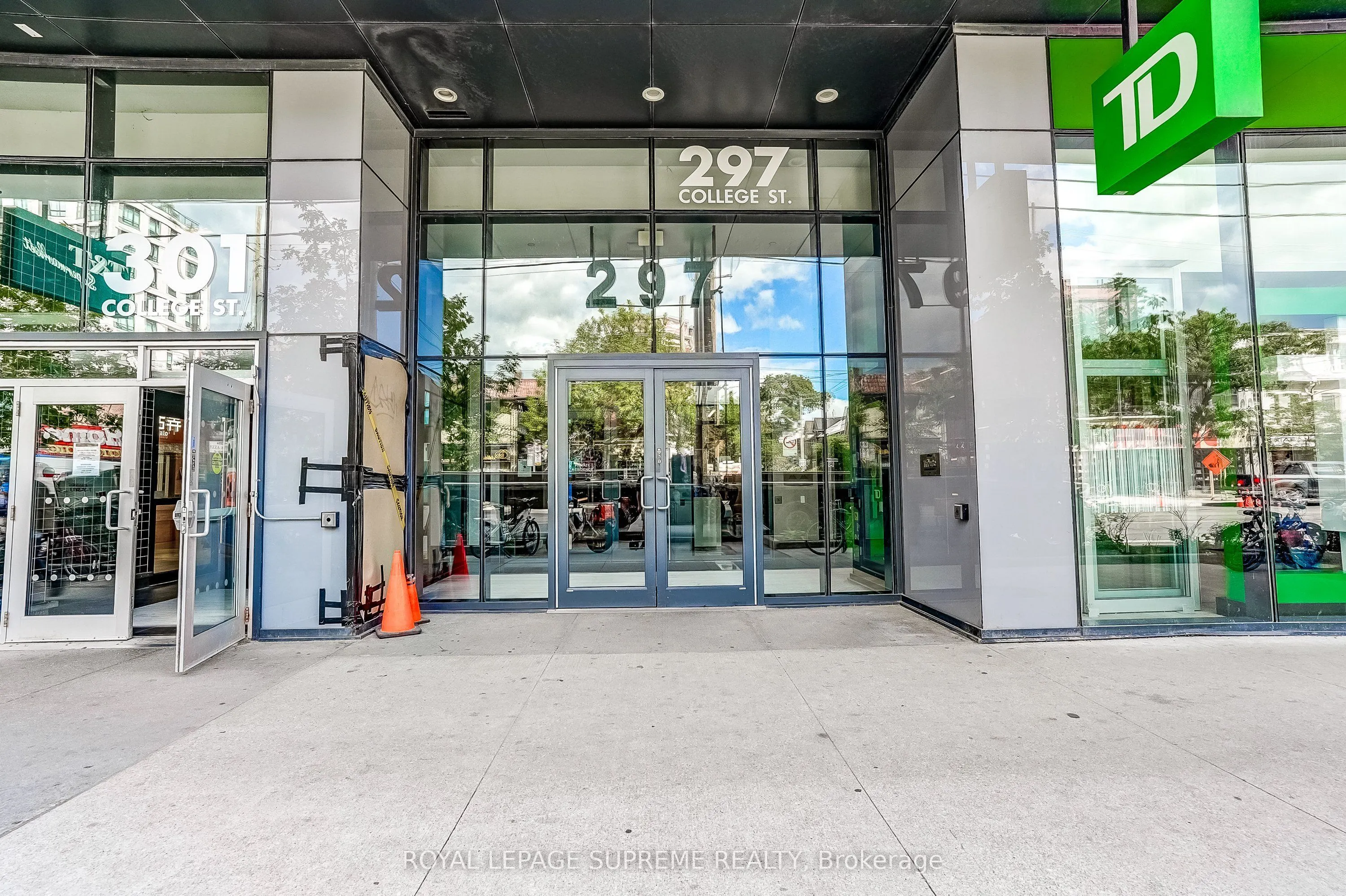 297 College Street #720