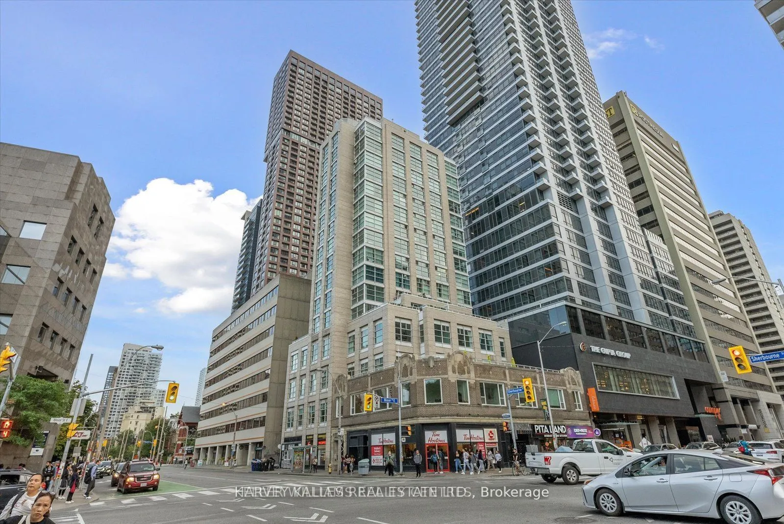 409 Bloor Street W #PH03