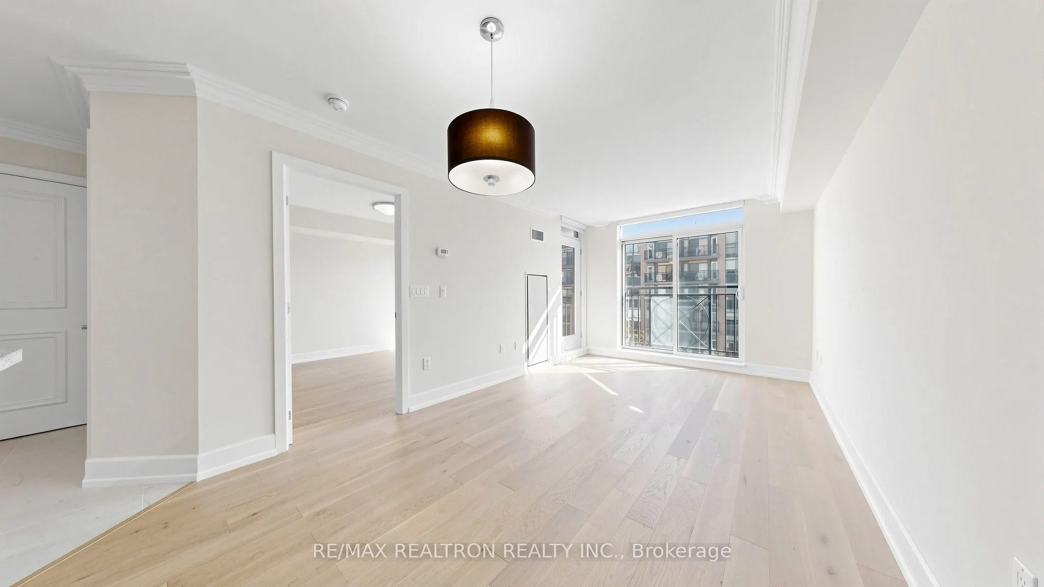 650 Sheppard Avenue E #412