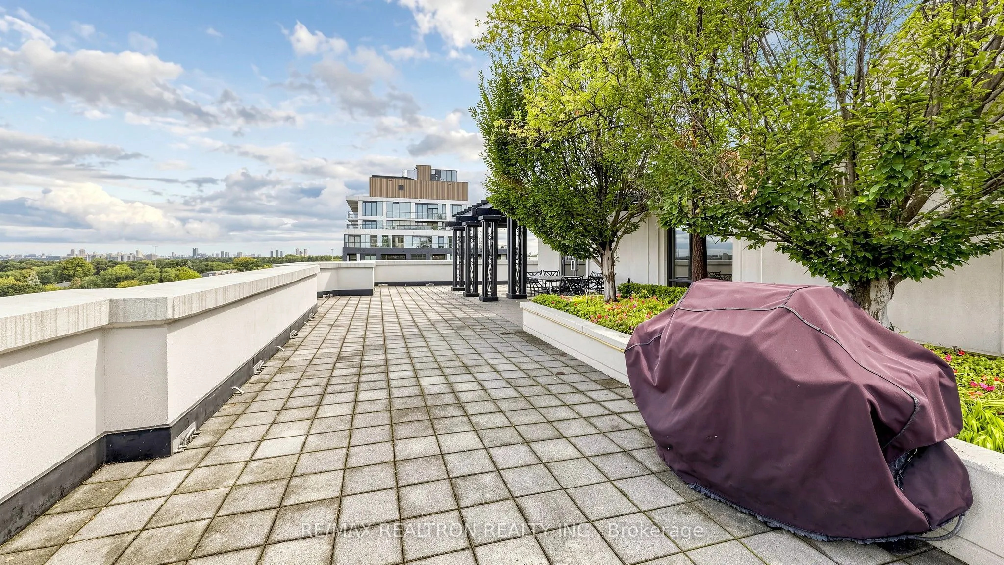 650 Sheppard Avenue E #412