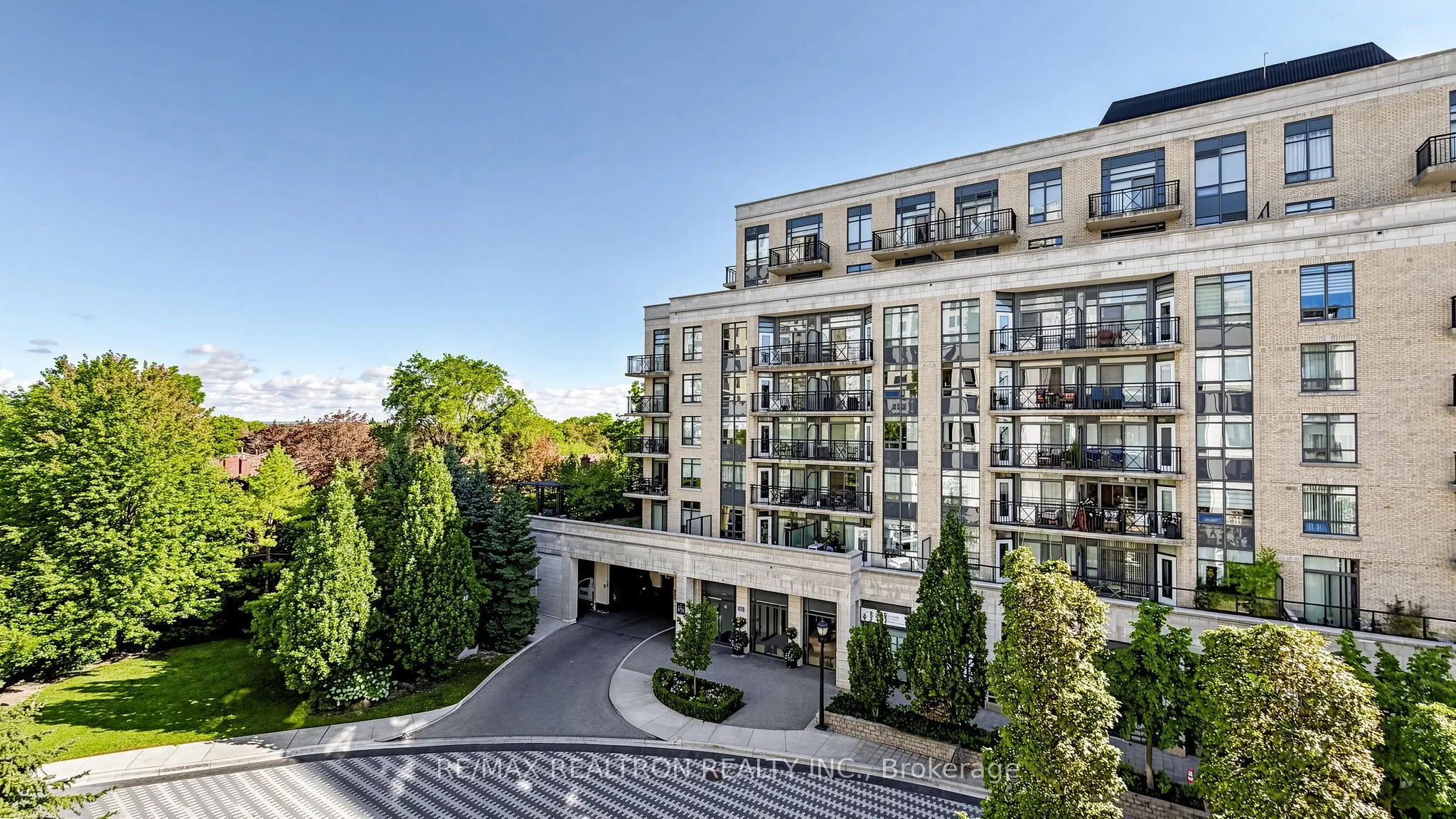 650 Sheppard Avenue E #412
