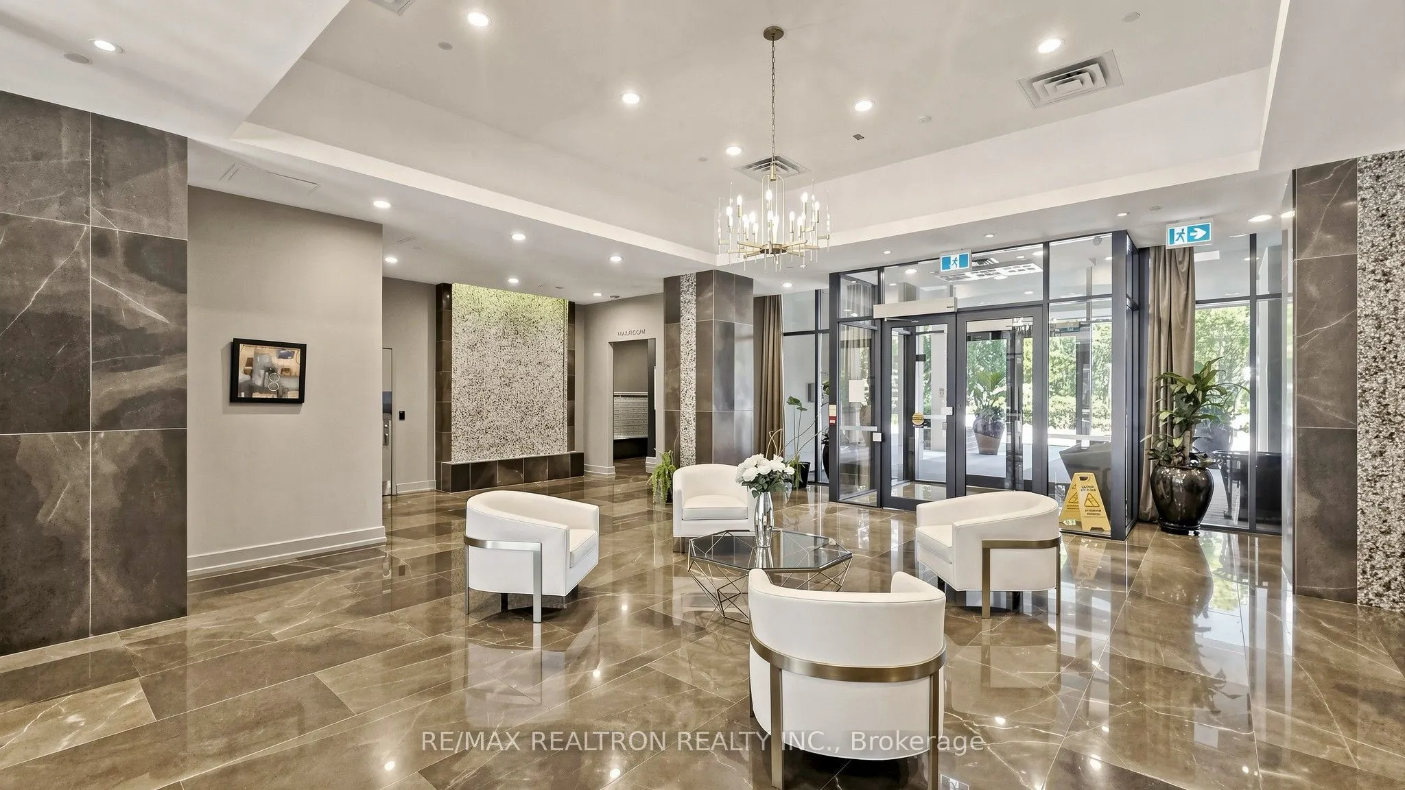 650 Sheppard Avenue E #412
