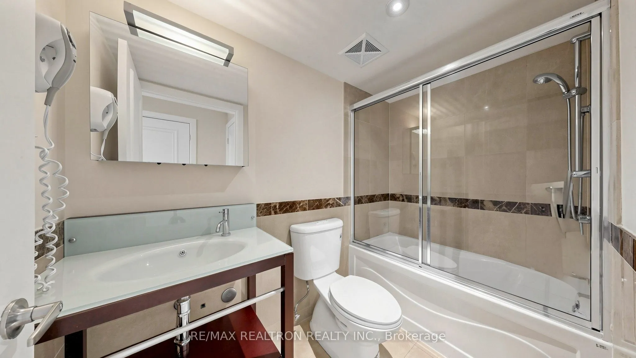 650 Sheppard Avenue E #412