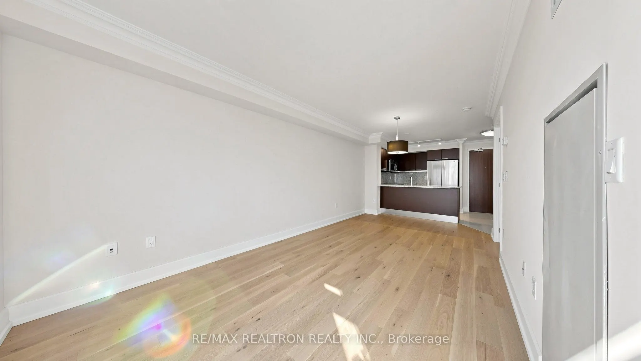650 Sheppard Avenue E #412