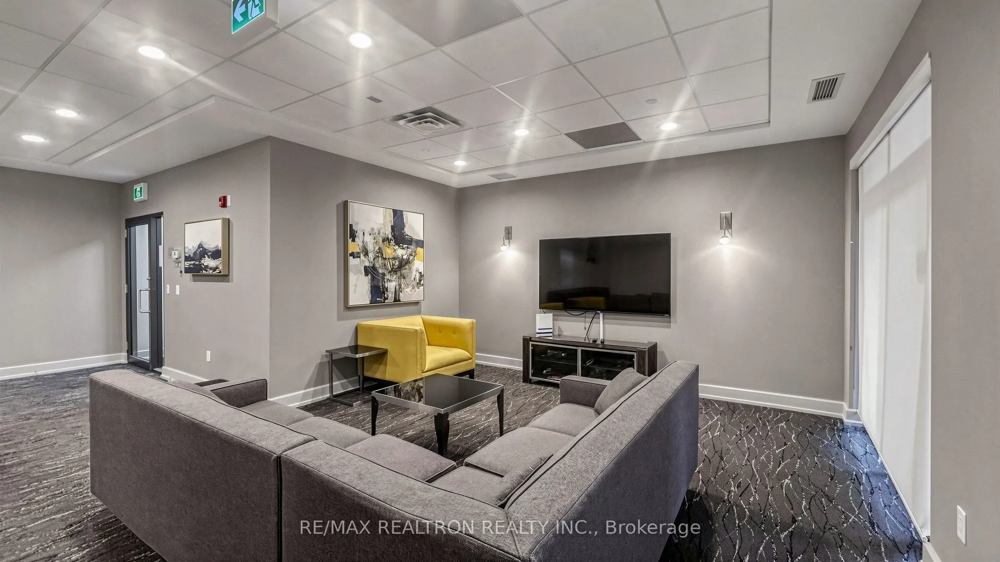 650 Sheppard Avenue E #412