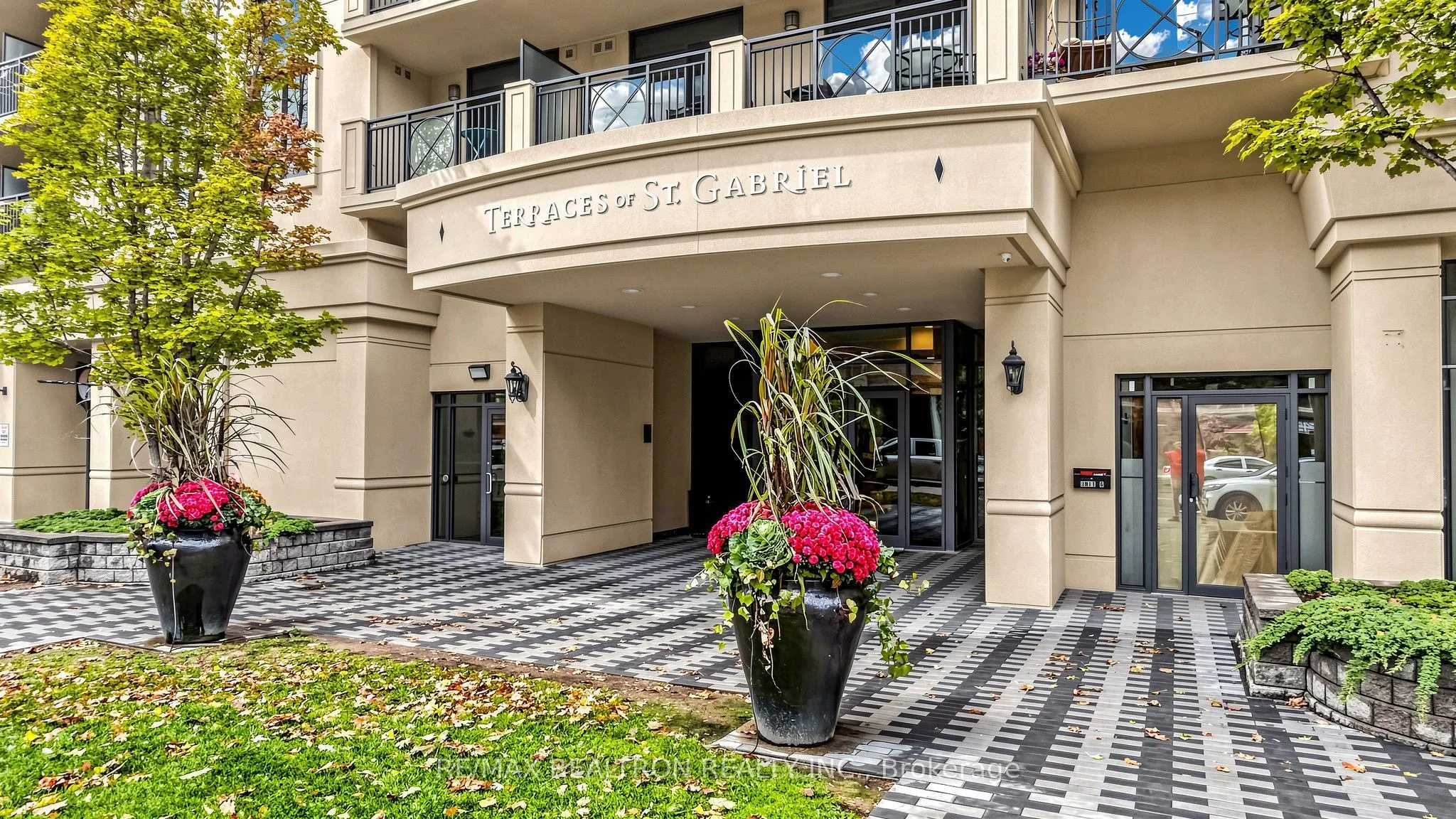 650 Sheppard Avenue E #412
