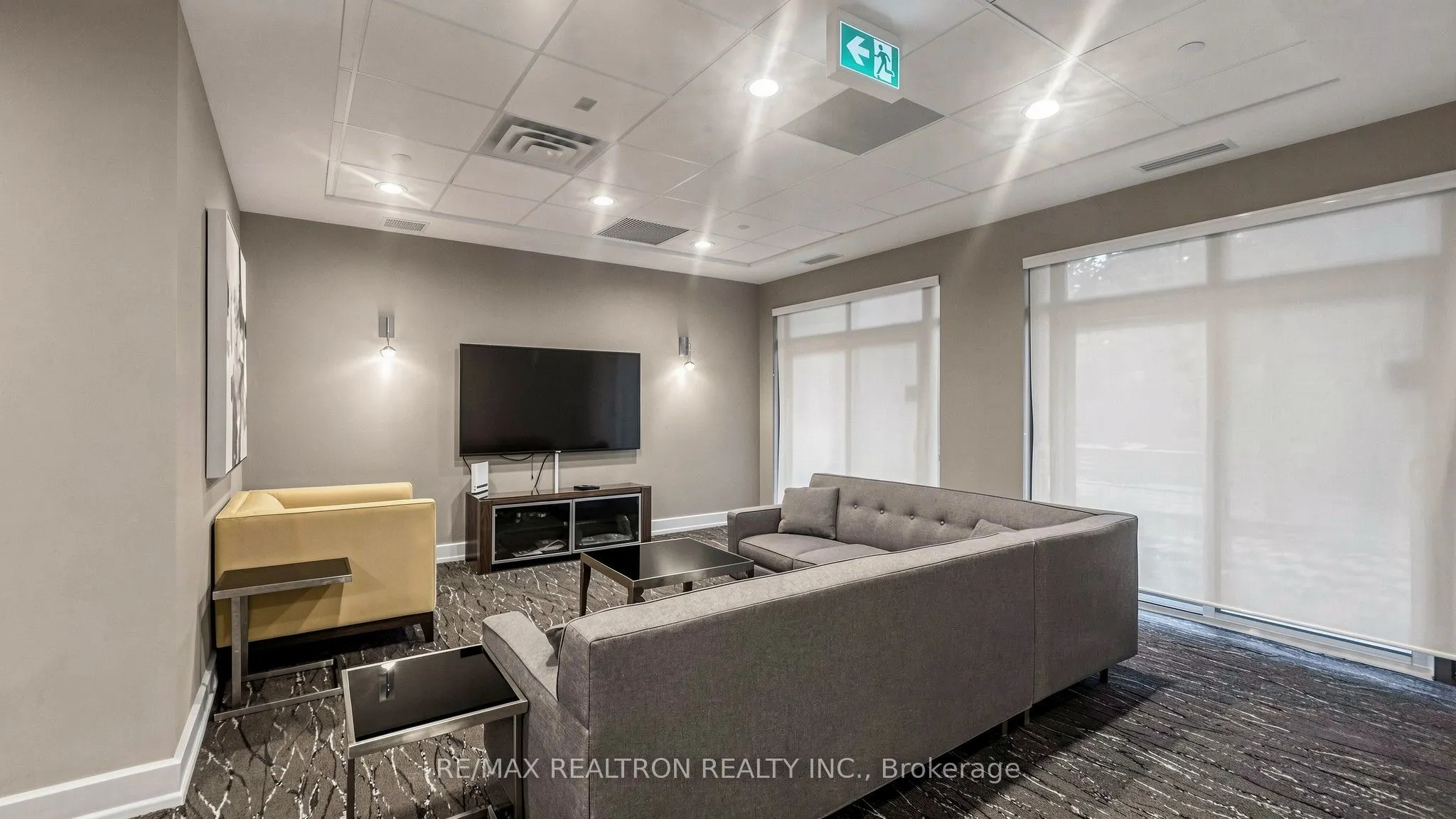 650 Sheppard Avenue E #412