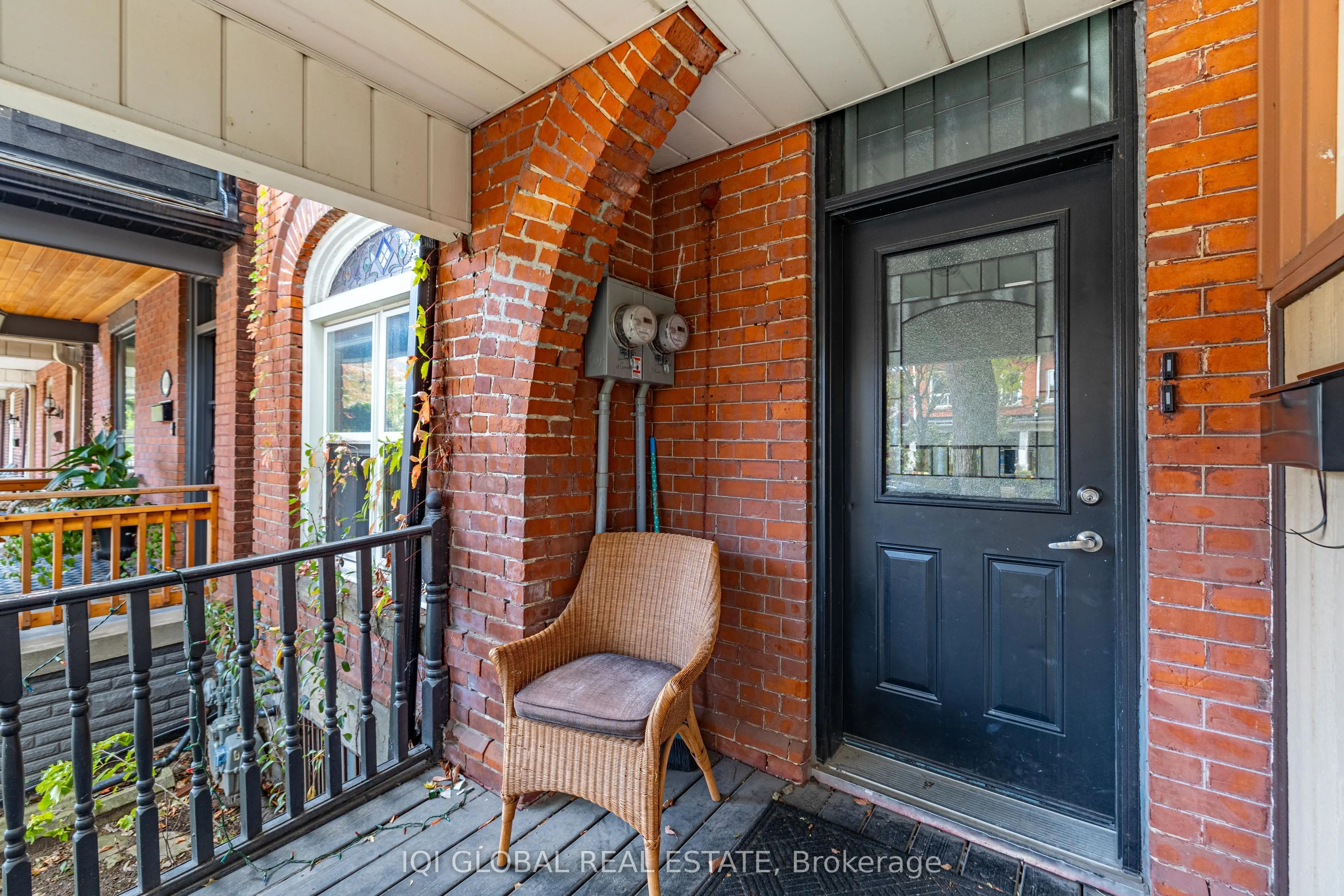 142 Grace Street #Upper