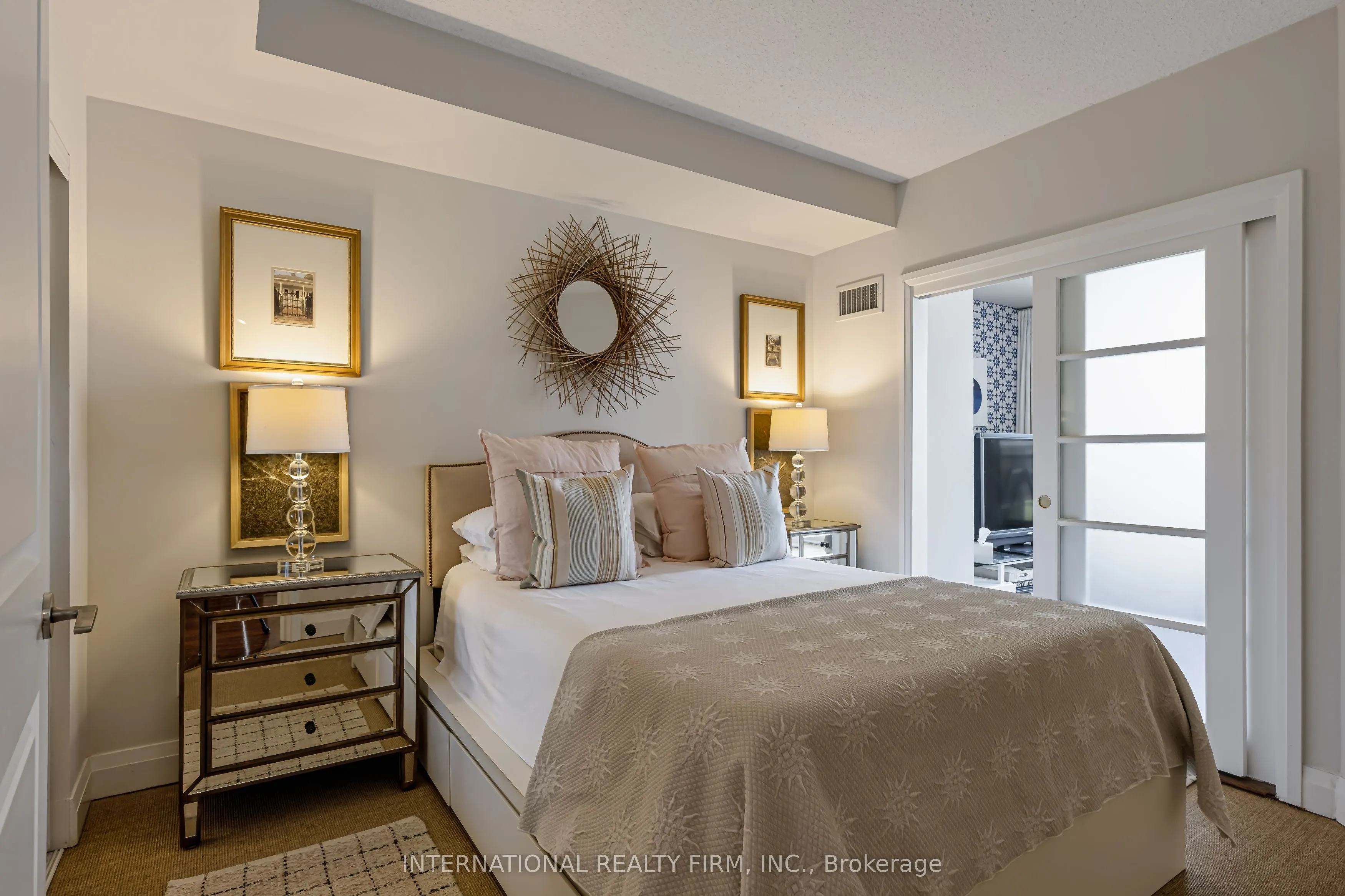 1430 Yonge Street #204
