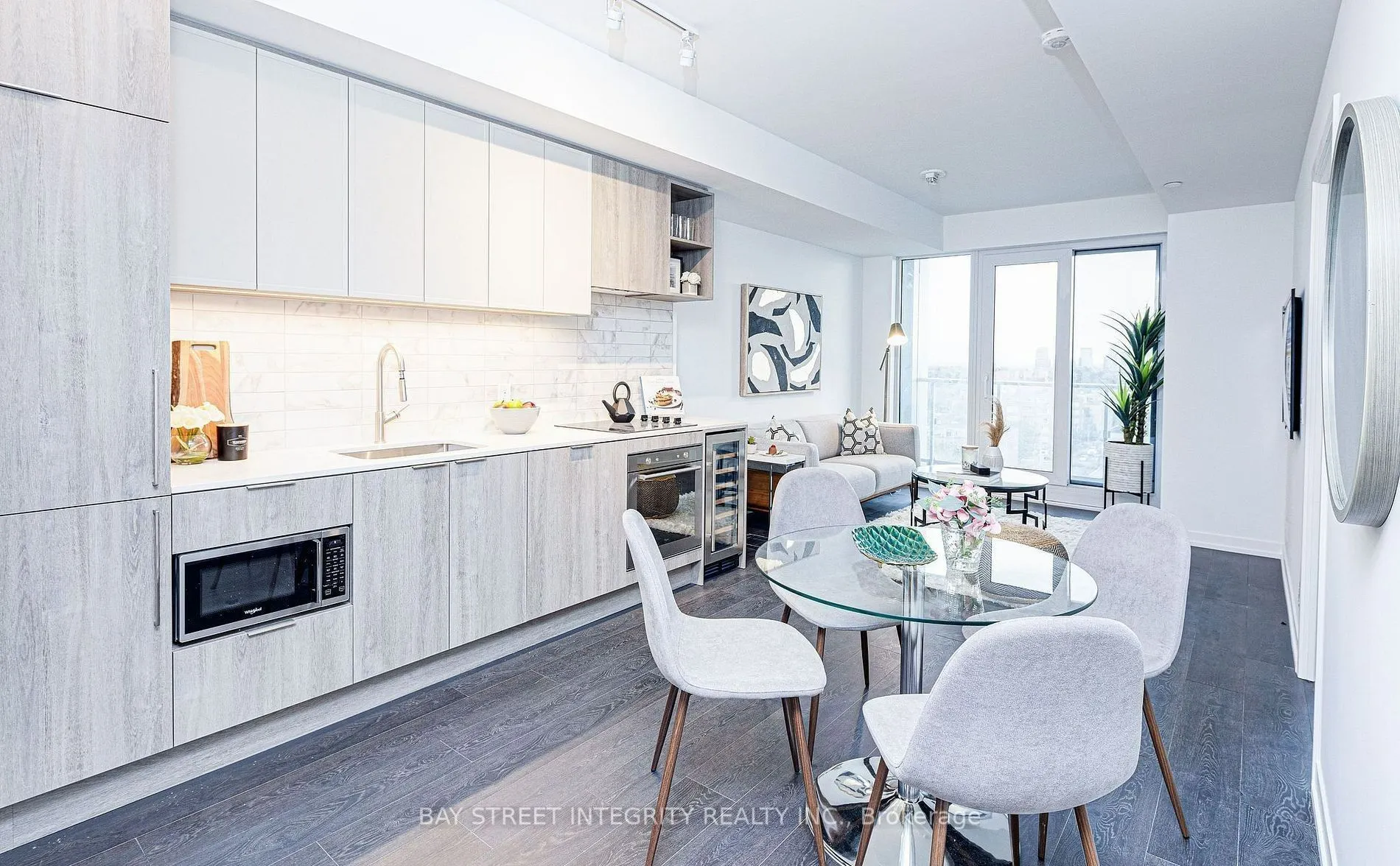 2020 Bathurst Street #1718