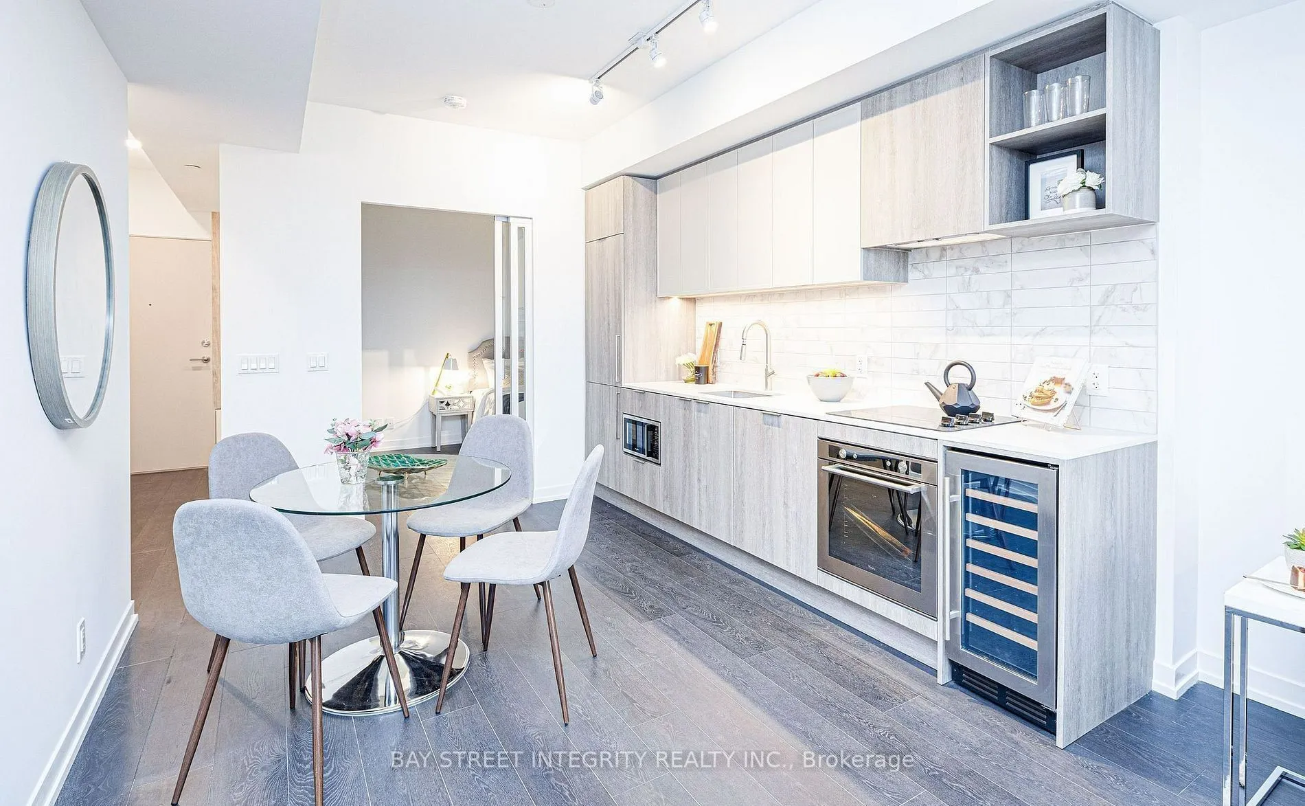2020 Bathurst Street #1718