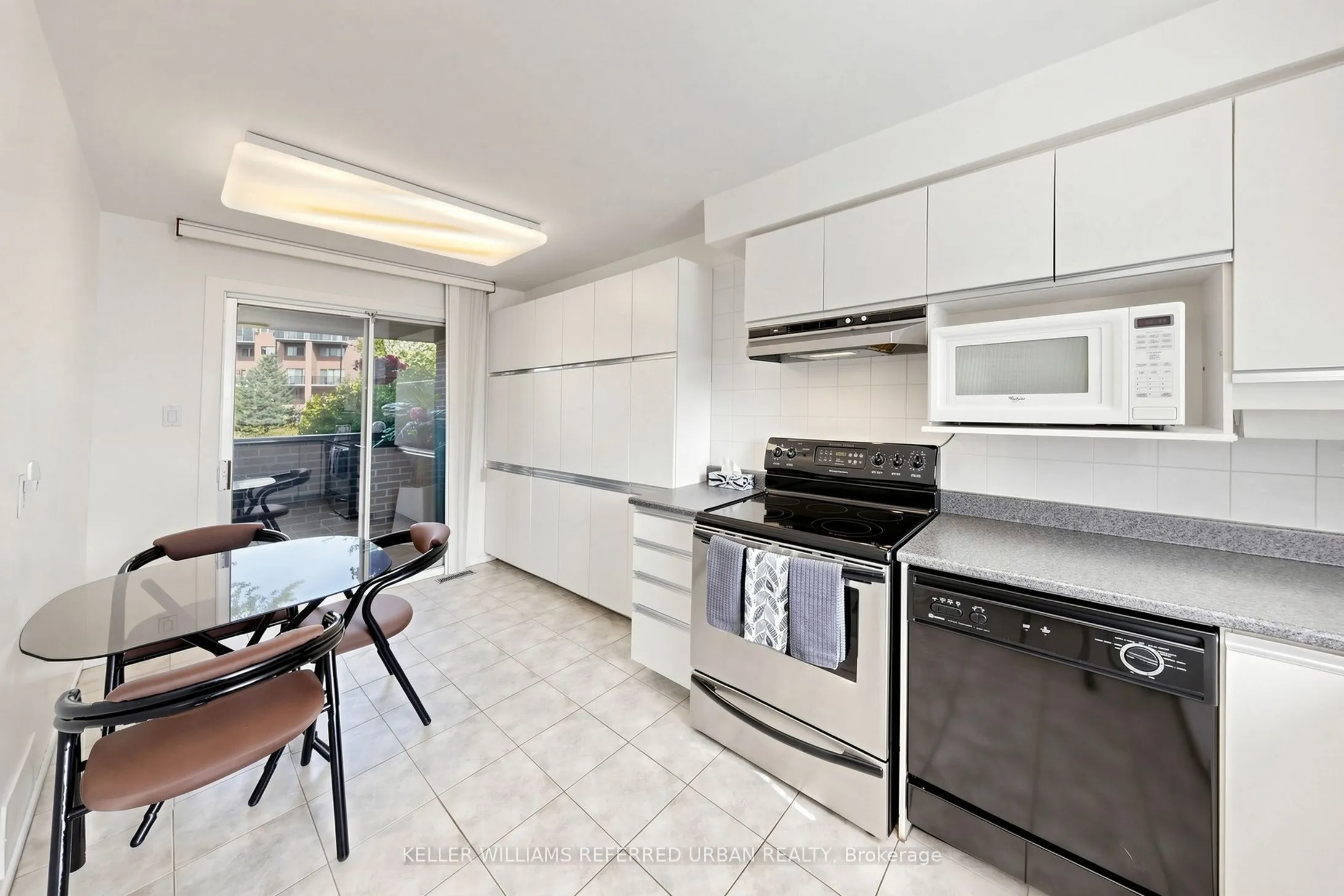 10 TURRET HILLWAY Way #9