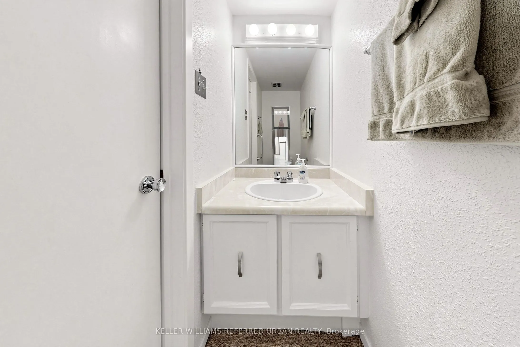 10 TURRET HILLWAY Way #9