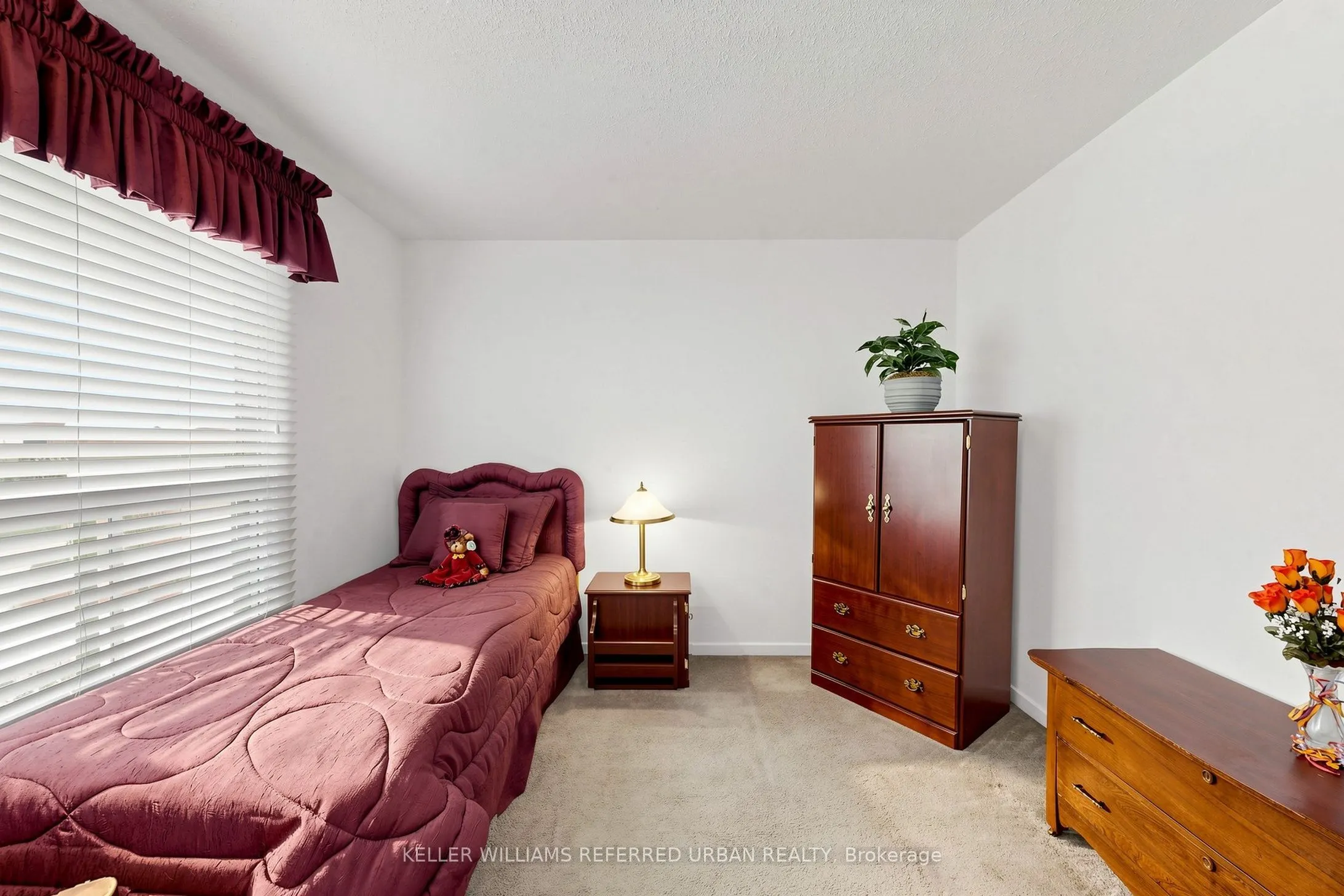 10 TURRET HILLWAY Way #9