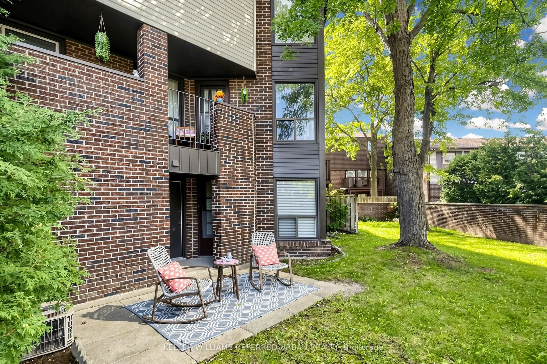 10 TURRET HILLWAY Way #9