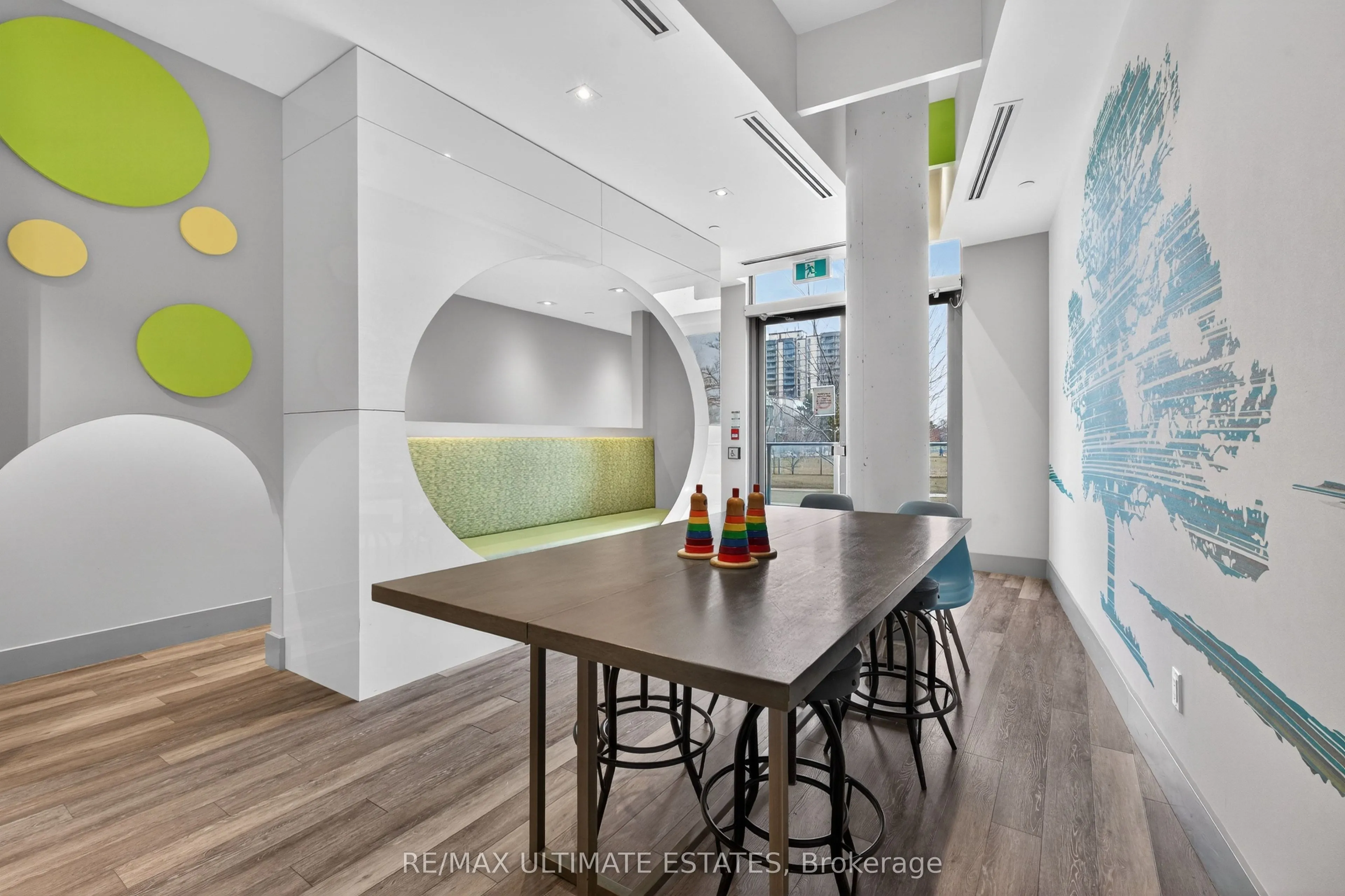 32 Forest Manor Road #1809