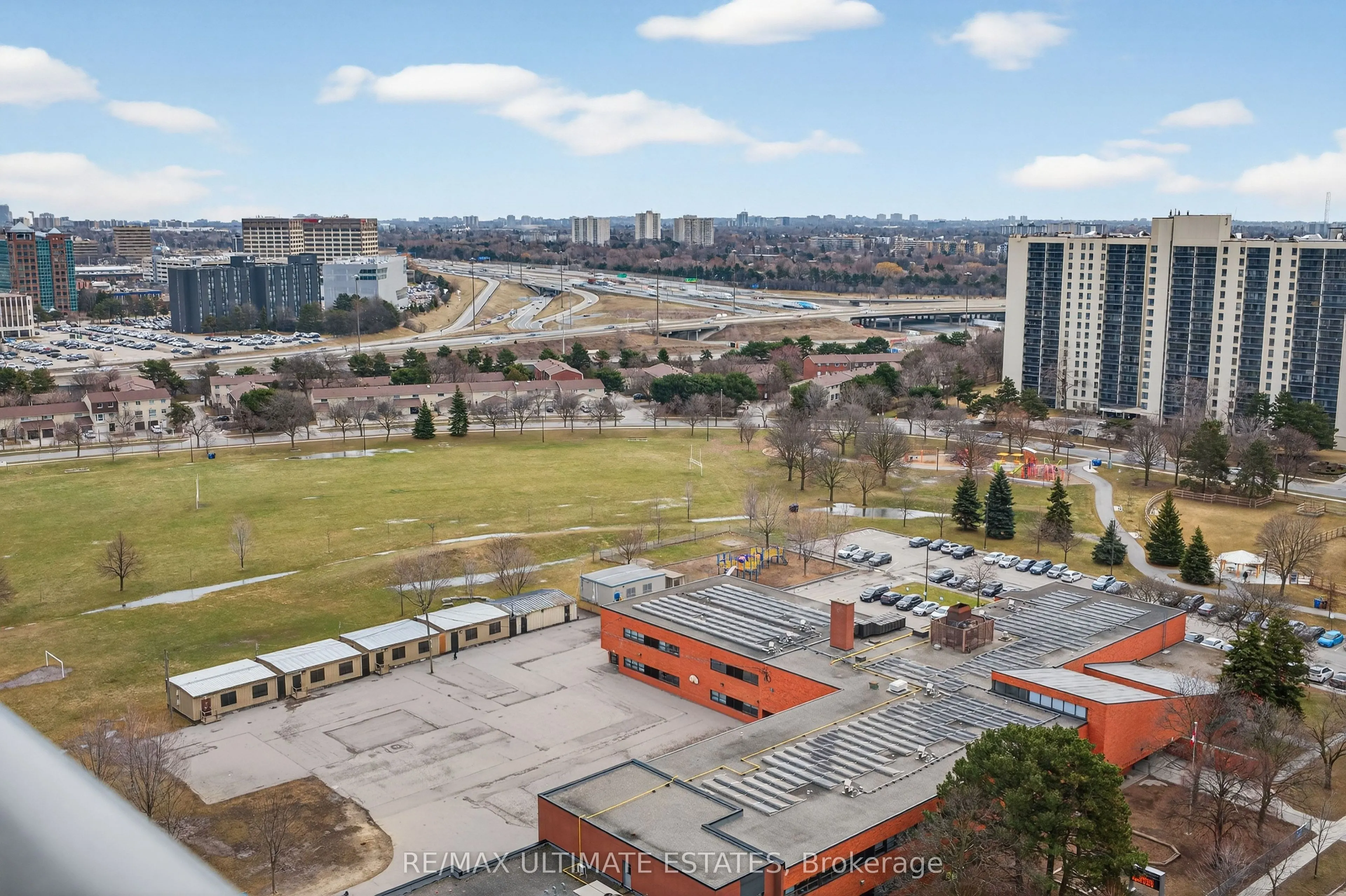 32 Forest Manor Road #1809
