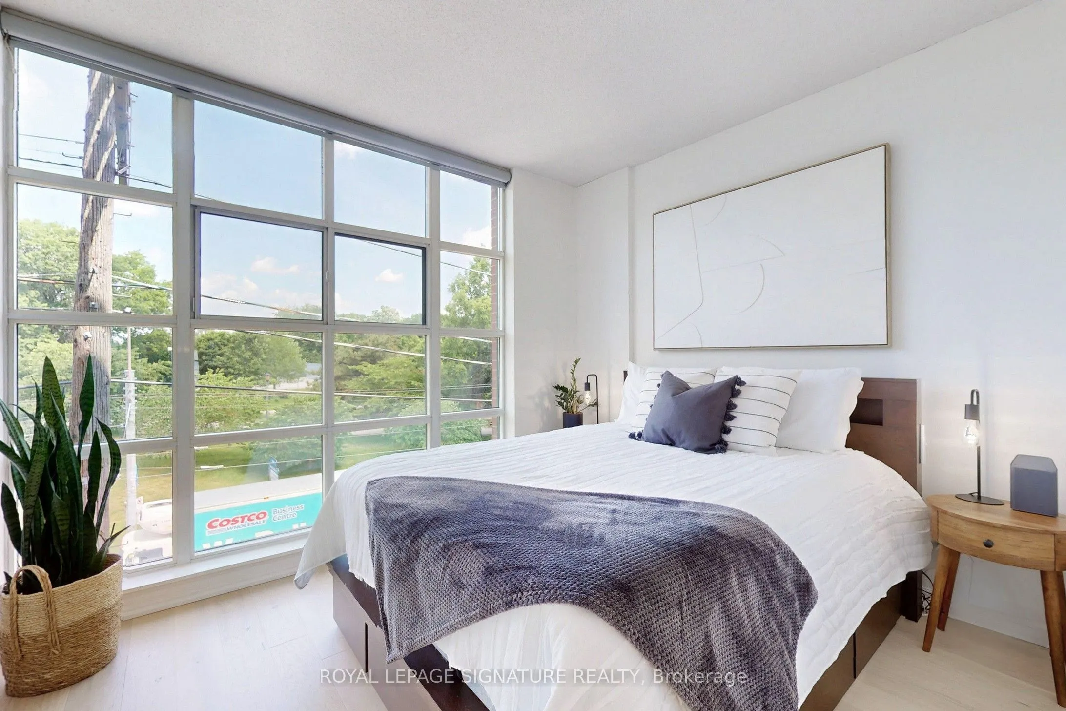 901 Queen Street W #231